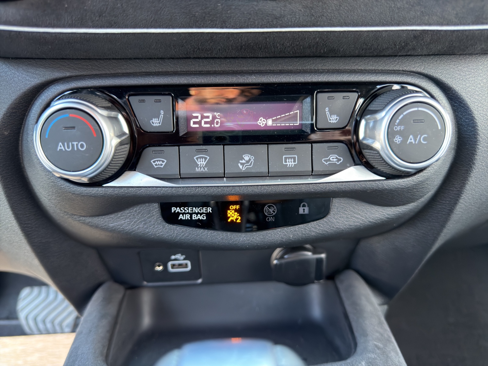 NISSAN Juke 1.0 DIG-T acenta DCT-image-15