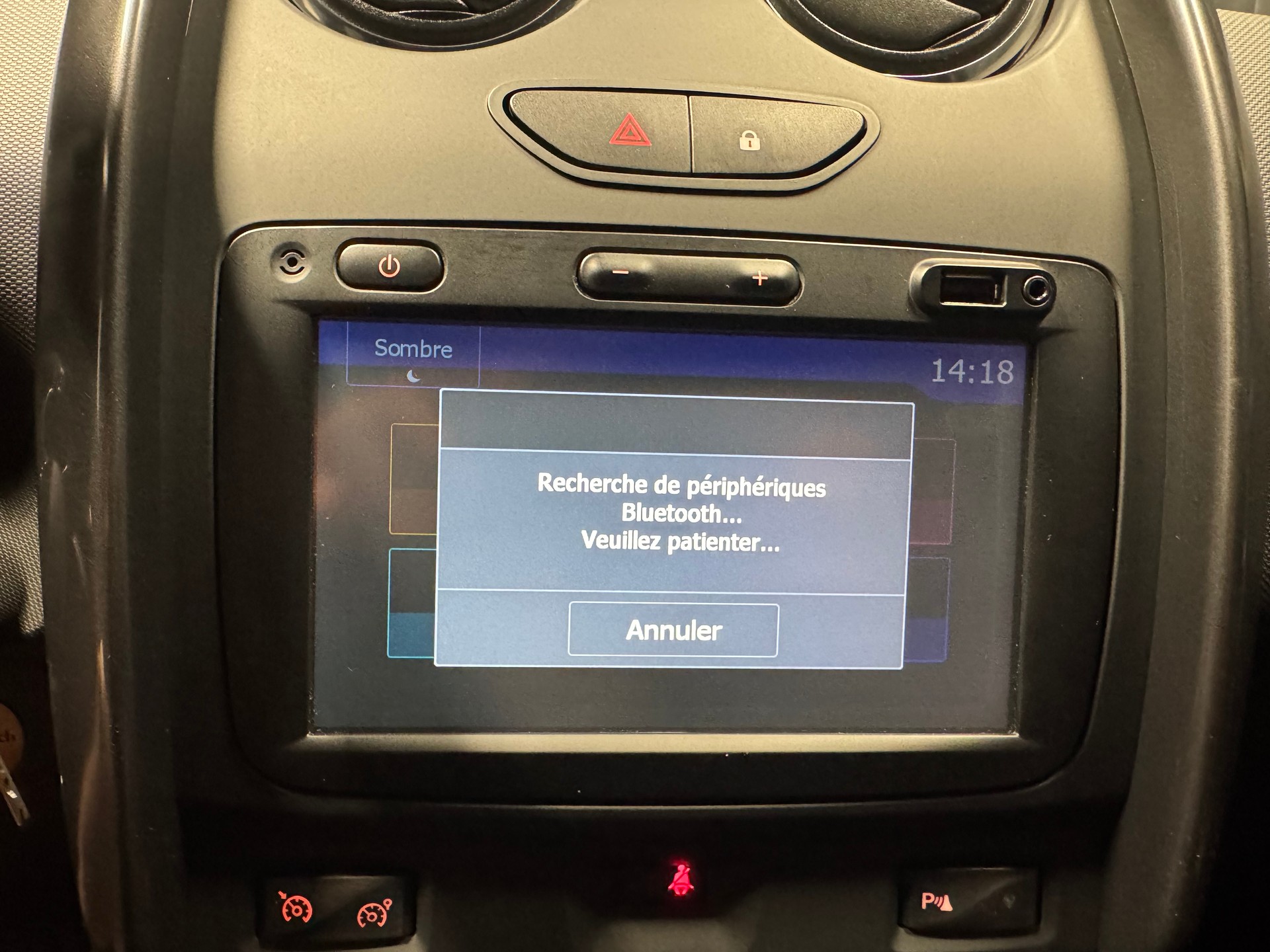 DACIA Duster 1.2 T Ambiance 4x4(81)(M)-image-13