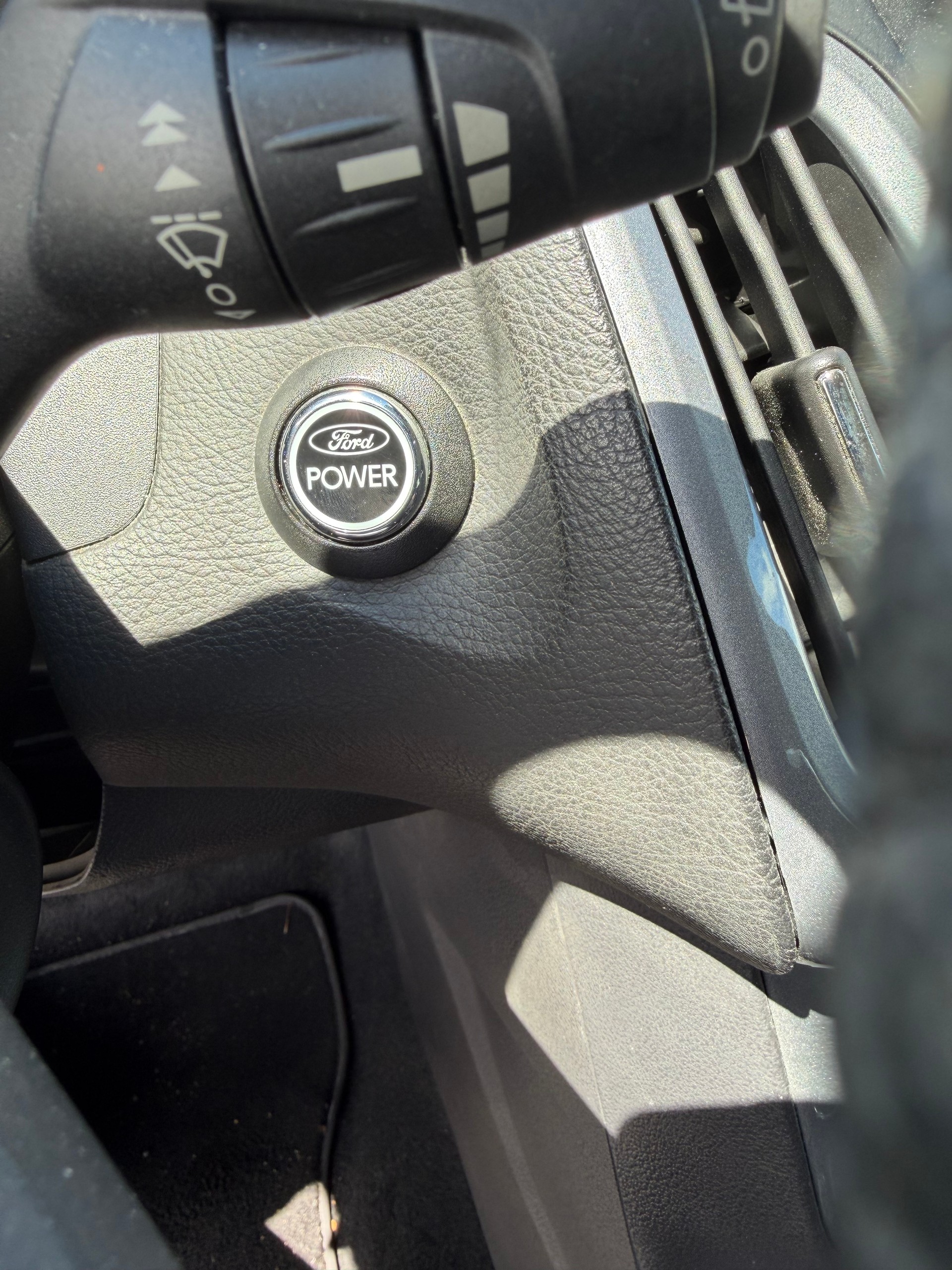FORD Focus 1.6 SCTi Titanium-image-12