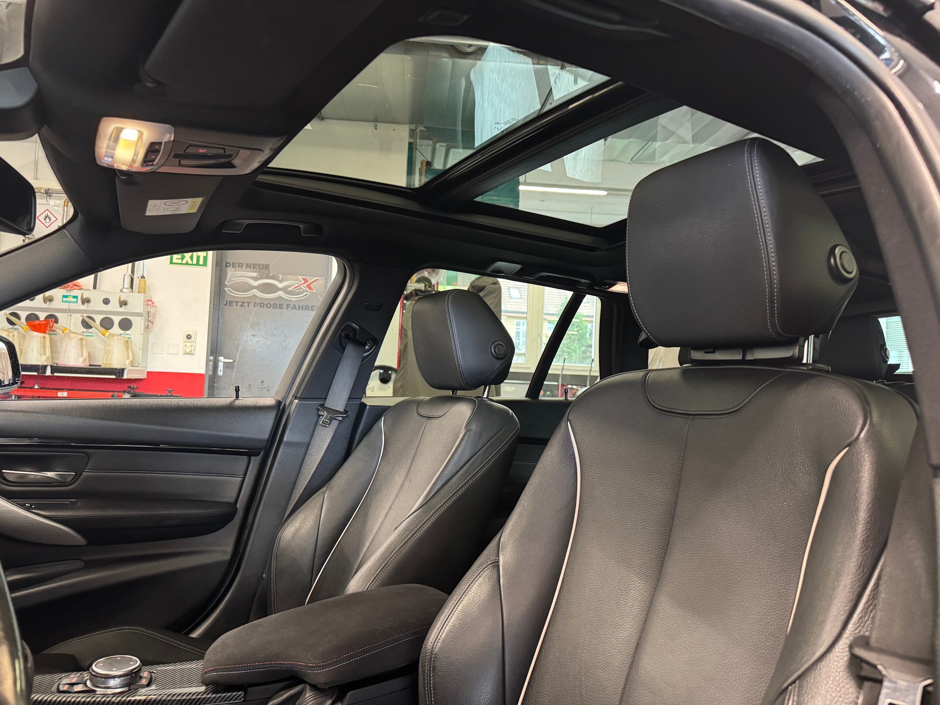 BMW 320d xDrive Touring M Sport Line Steptronic-image-14