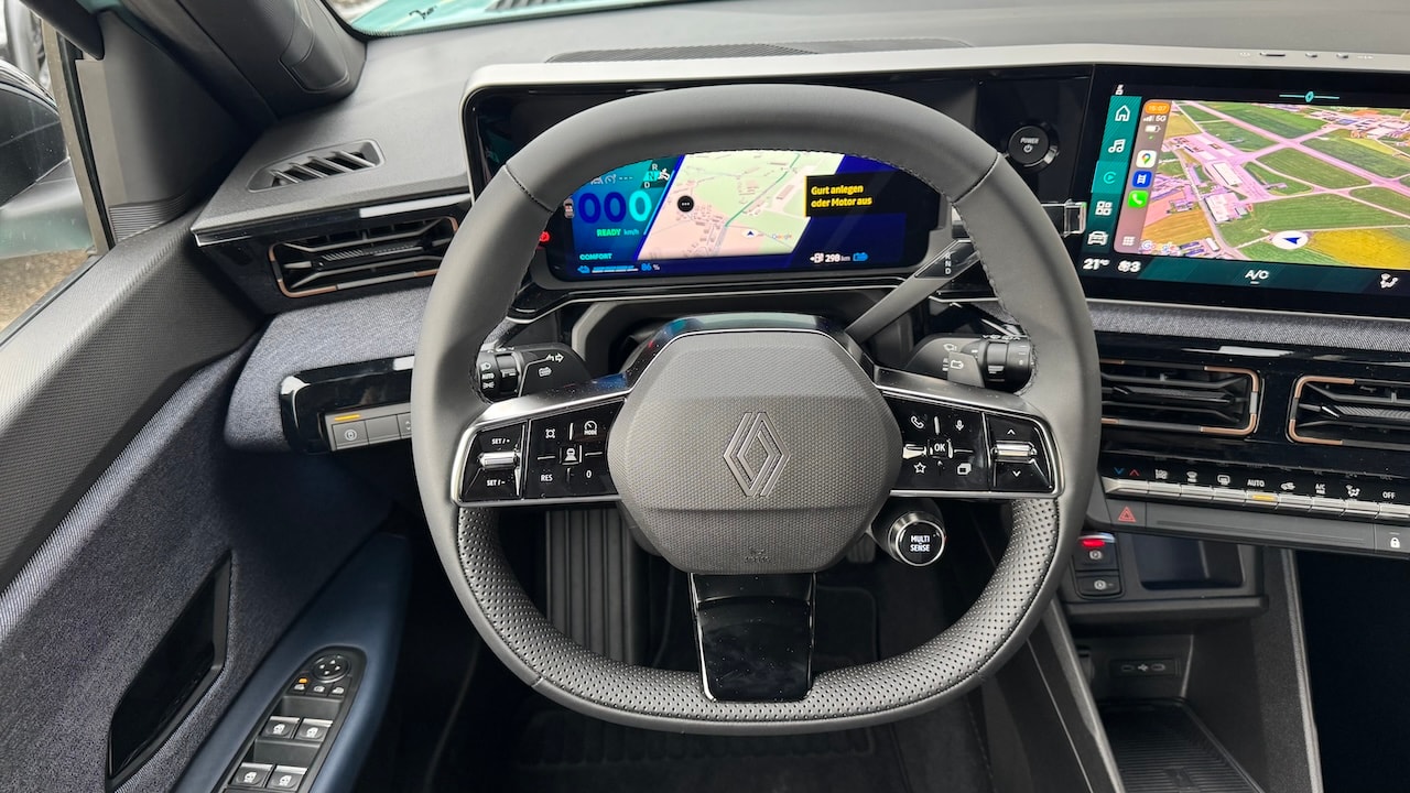 RENAULT R4 E-Tech Comfort Range 52 kWh Techno-image-11