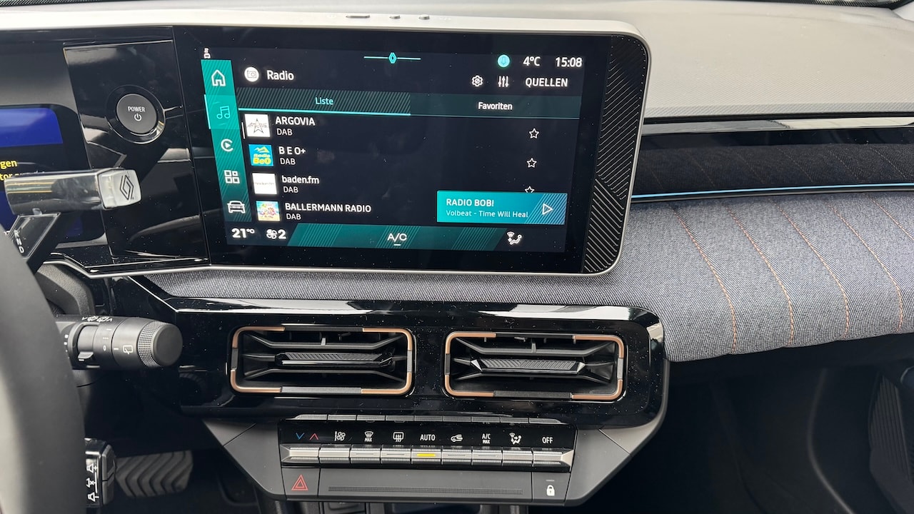 RENAULT R4 E-Tech Comfort Range 52 kWh Techno-image-16