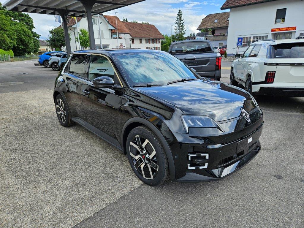 RENAULT R5 E-Tech Comfort Range techno-showroom-element-2