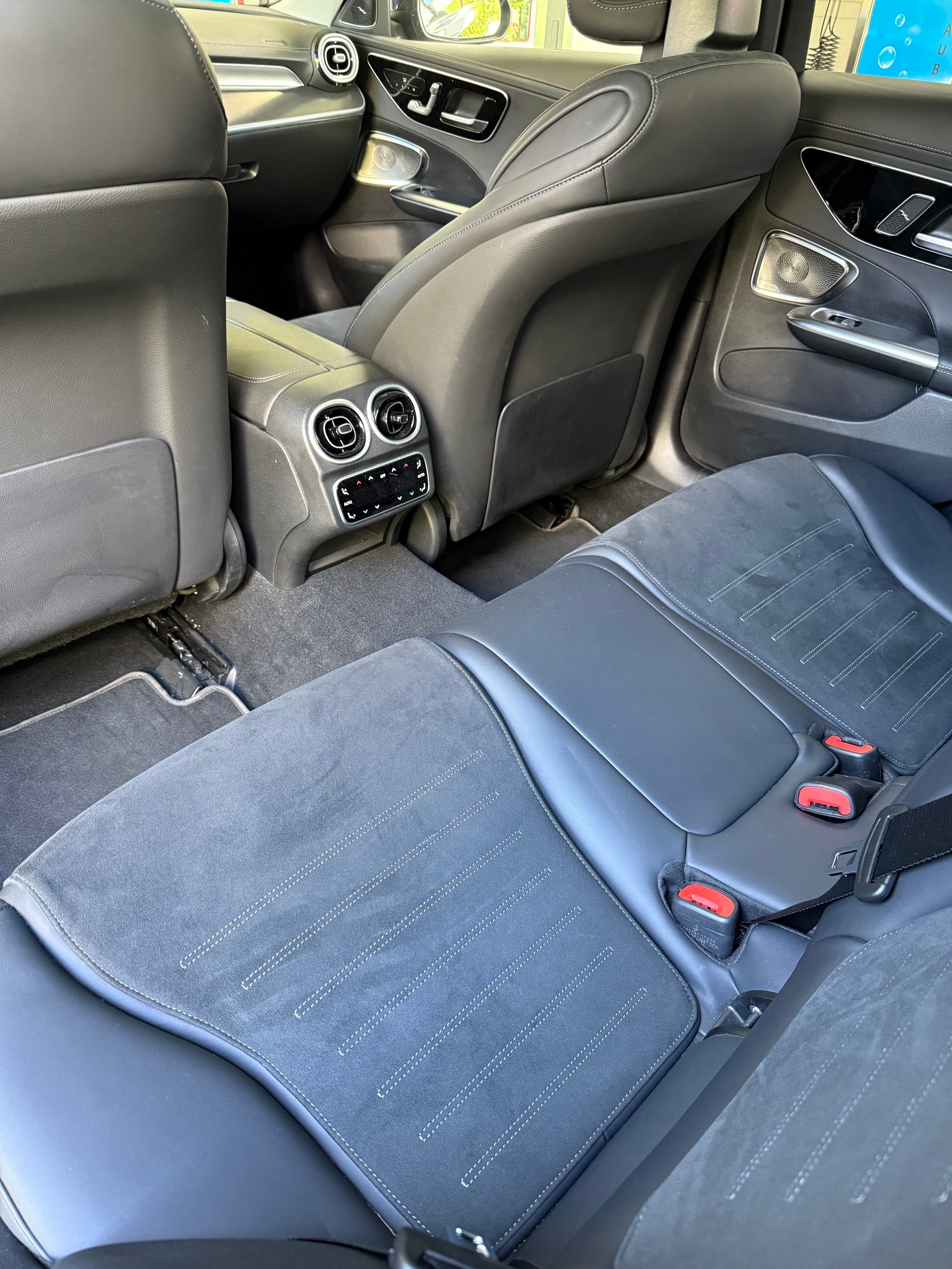 MERCEDES-BENZ C 200 AMG Line 4matic - Frisch ab MFK-image-4