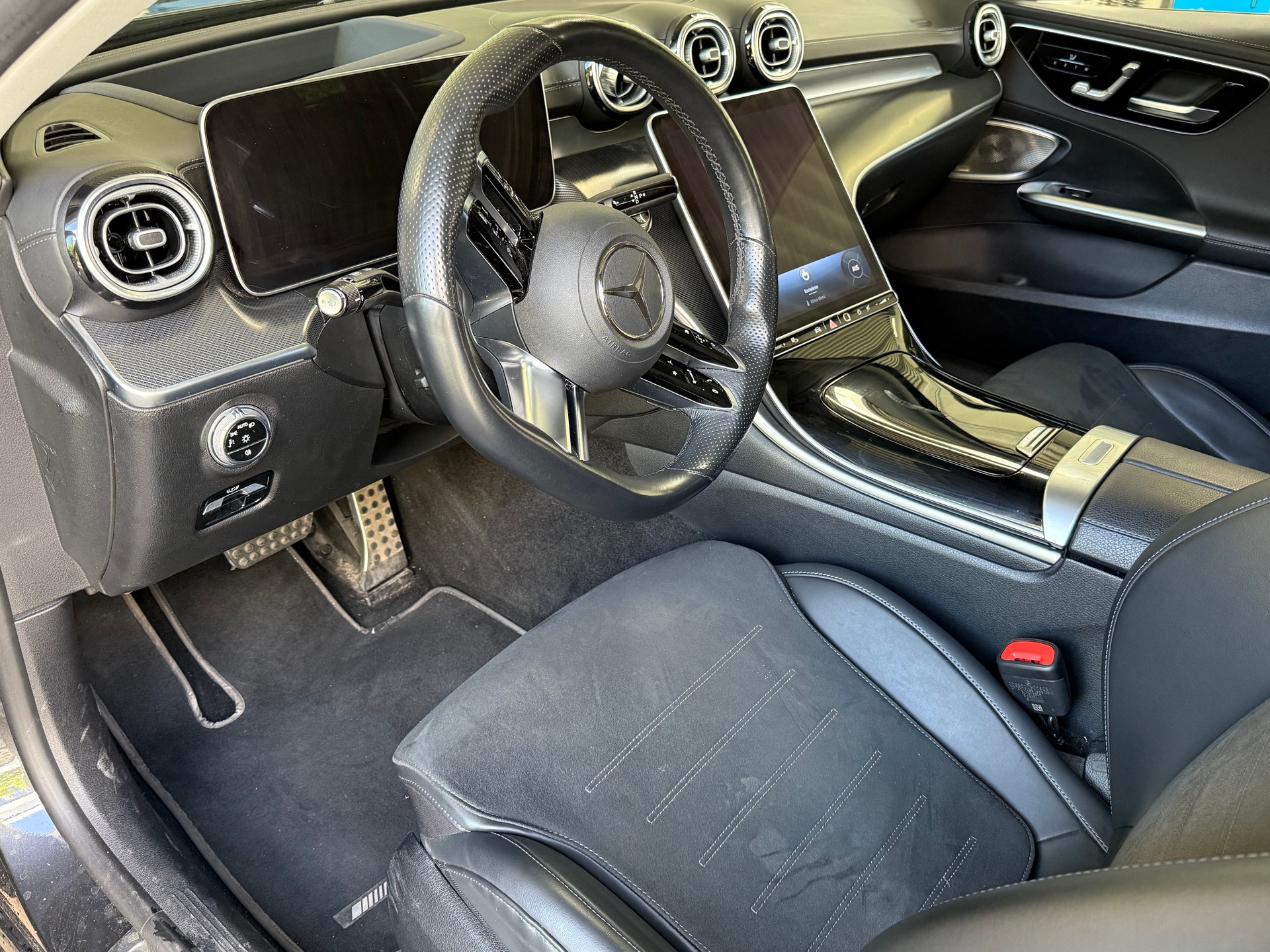 MERCEDES-BENZ C 200 AMG Line 4matic - Frisch ab MFK-image-5