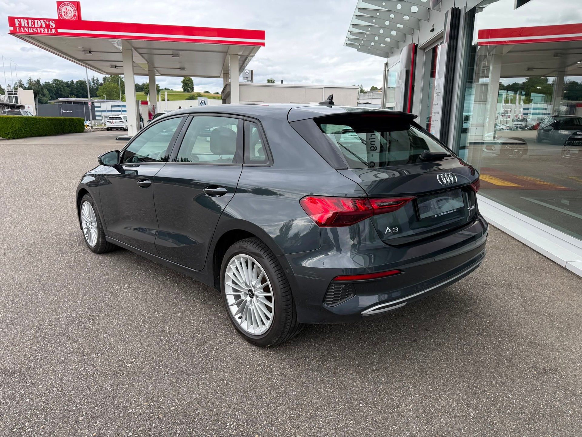 AUDI A3 Sportback 35 TFSI advanced S-tronic-showroom-element-2