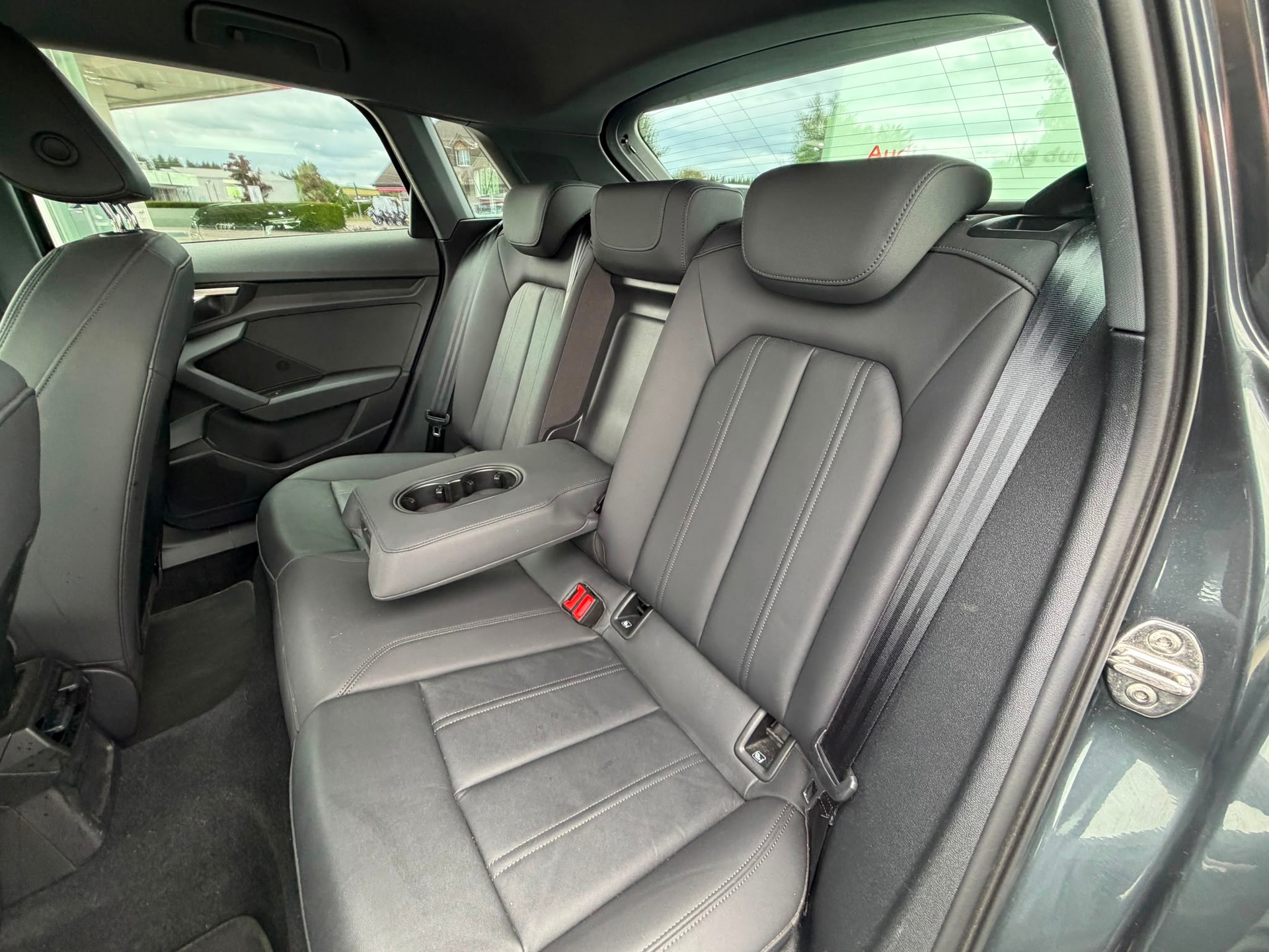 AUDI A3 Sportback 35 TFSI advanced S-tronic-image-23