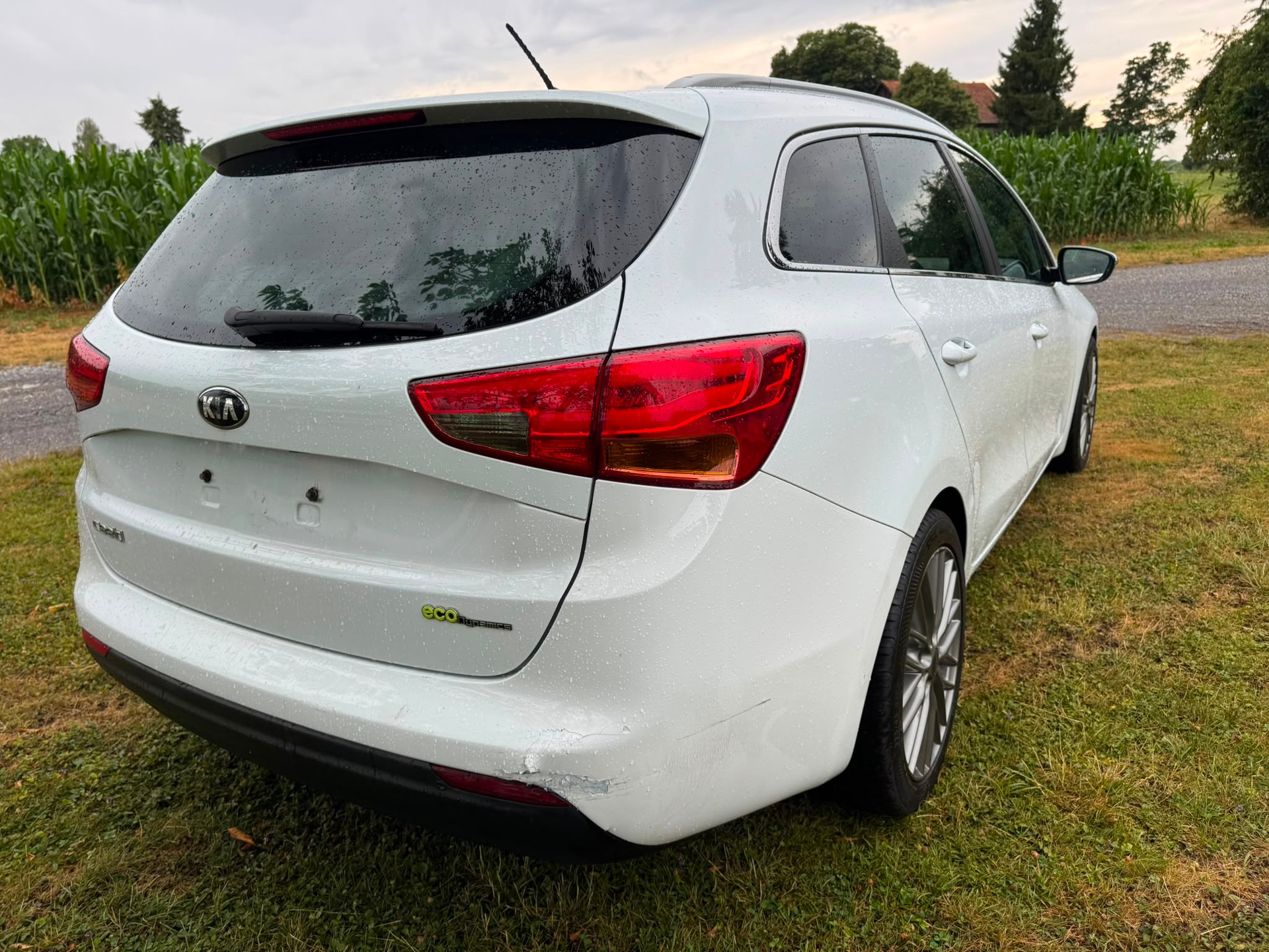 KIA Cee'd Sportswagon 1.6-image-7