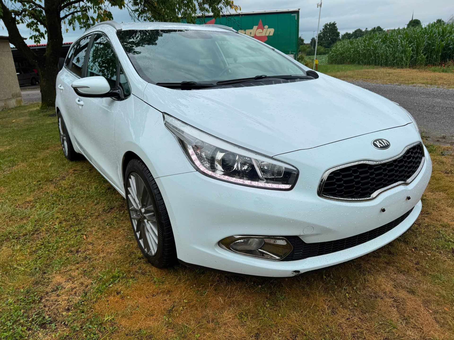 KIA Cee'd Sportswagon 1.6-image-2