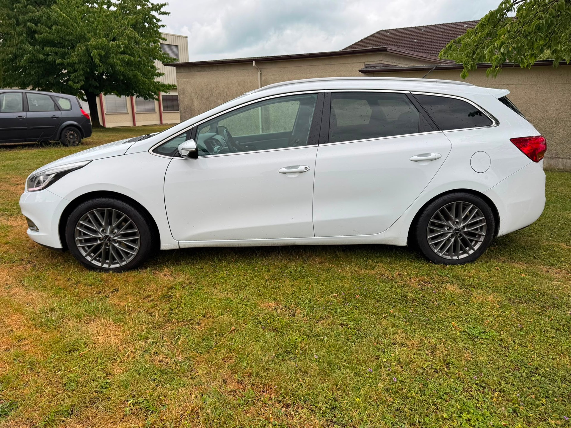 KIA Cee'd Sportswagon 1.6-image-3