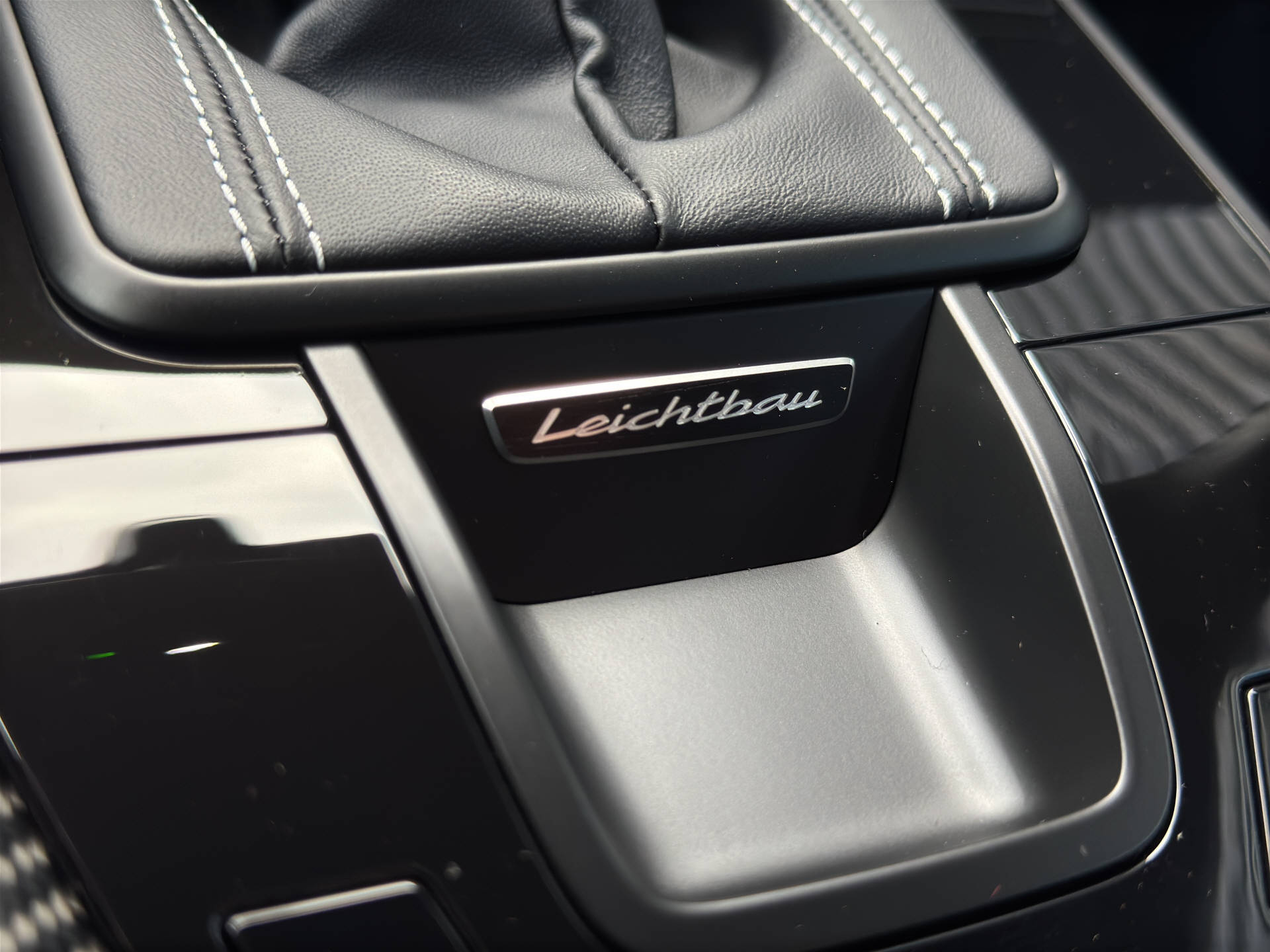 PORSCHE 911 GT3 mit Touring-Paket-image-11
