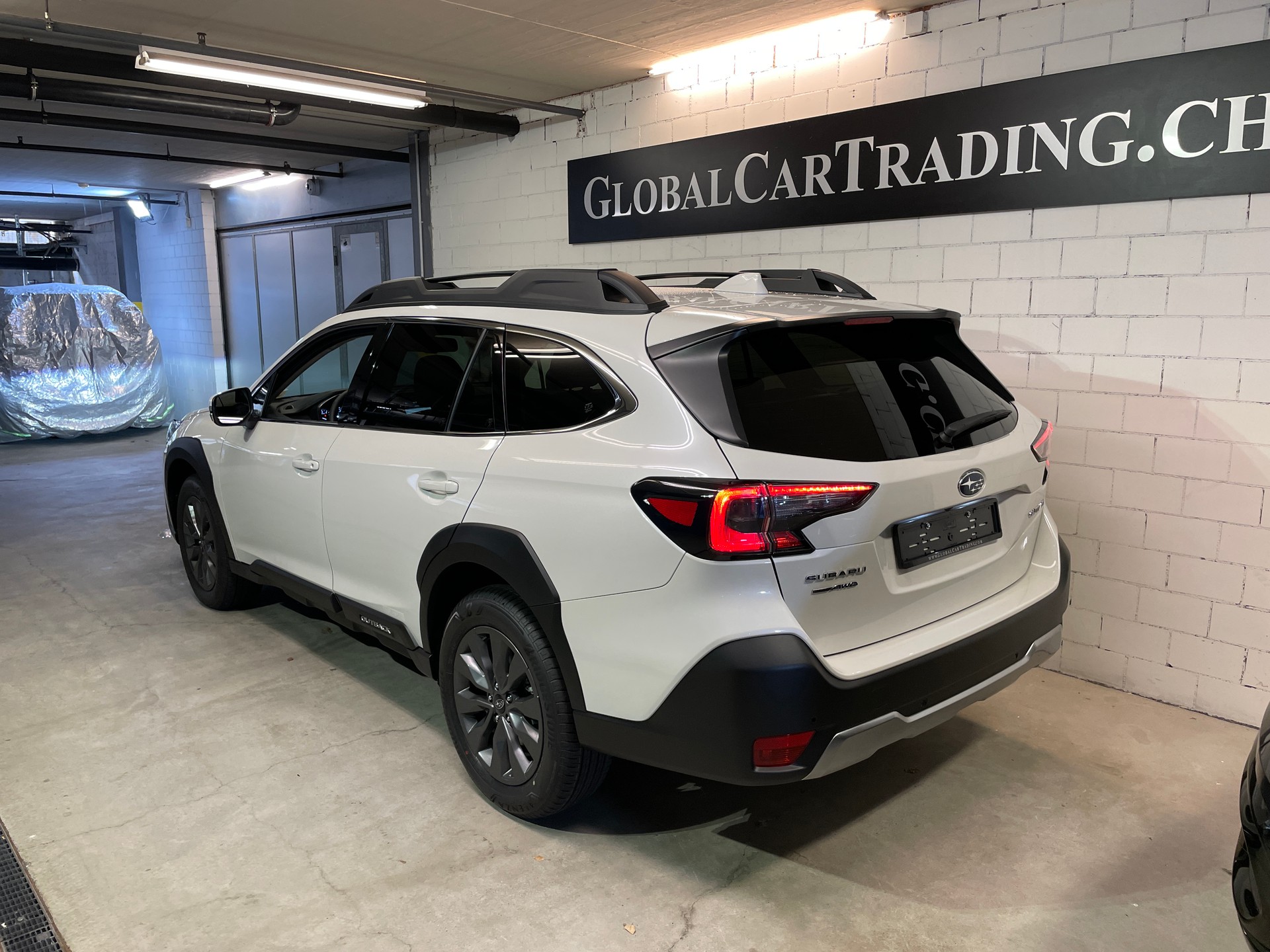 SUBARU Outback 2.5i Advantage AWD Lineartronic mit AHK-showroom-element-3