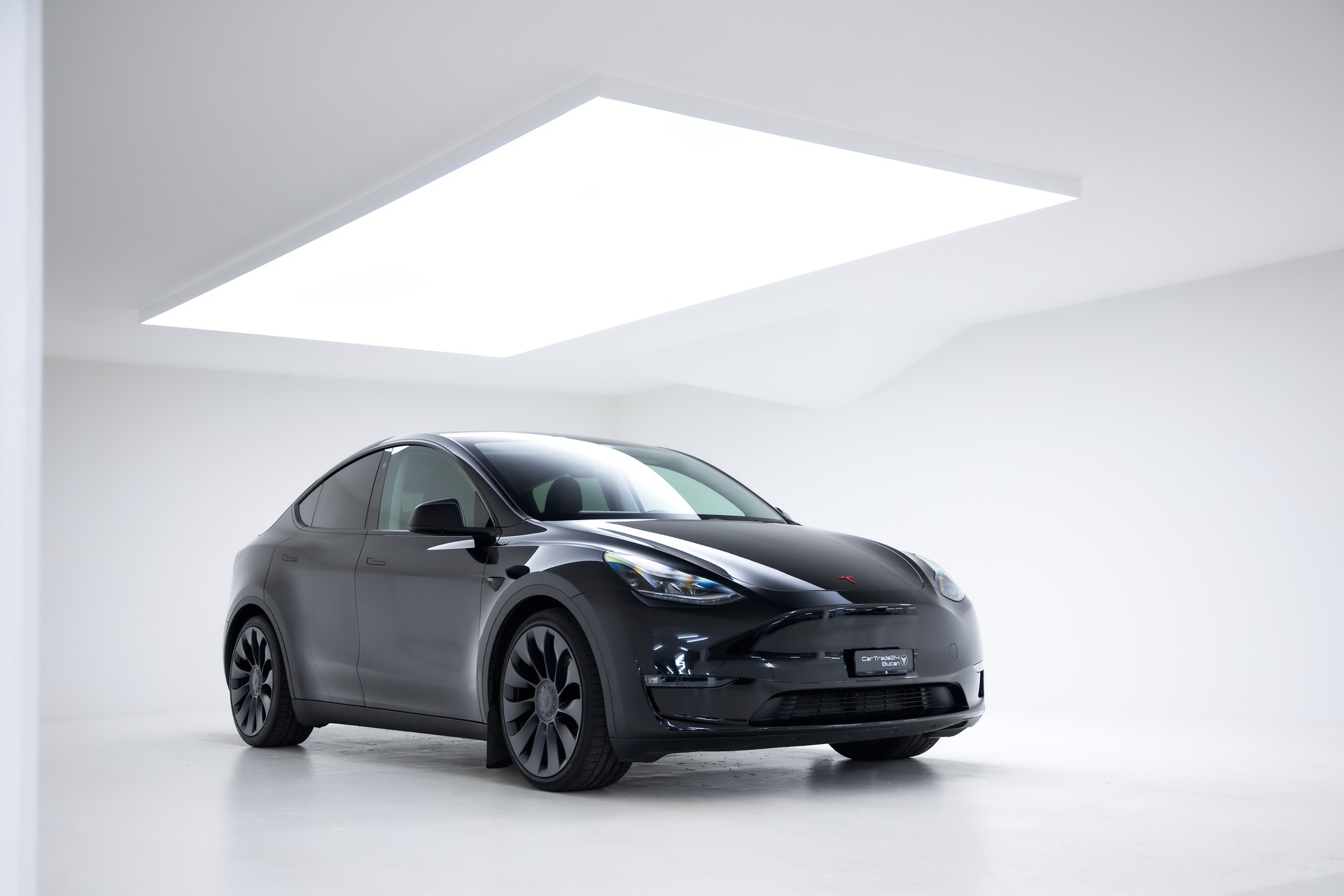 TESLA Model Y Long Range-image-6