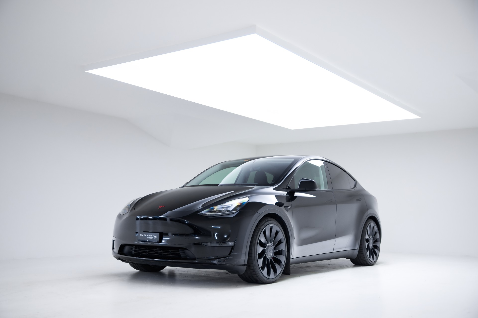 TESLA Model Y Long Range