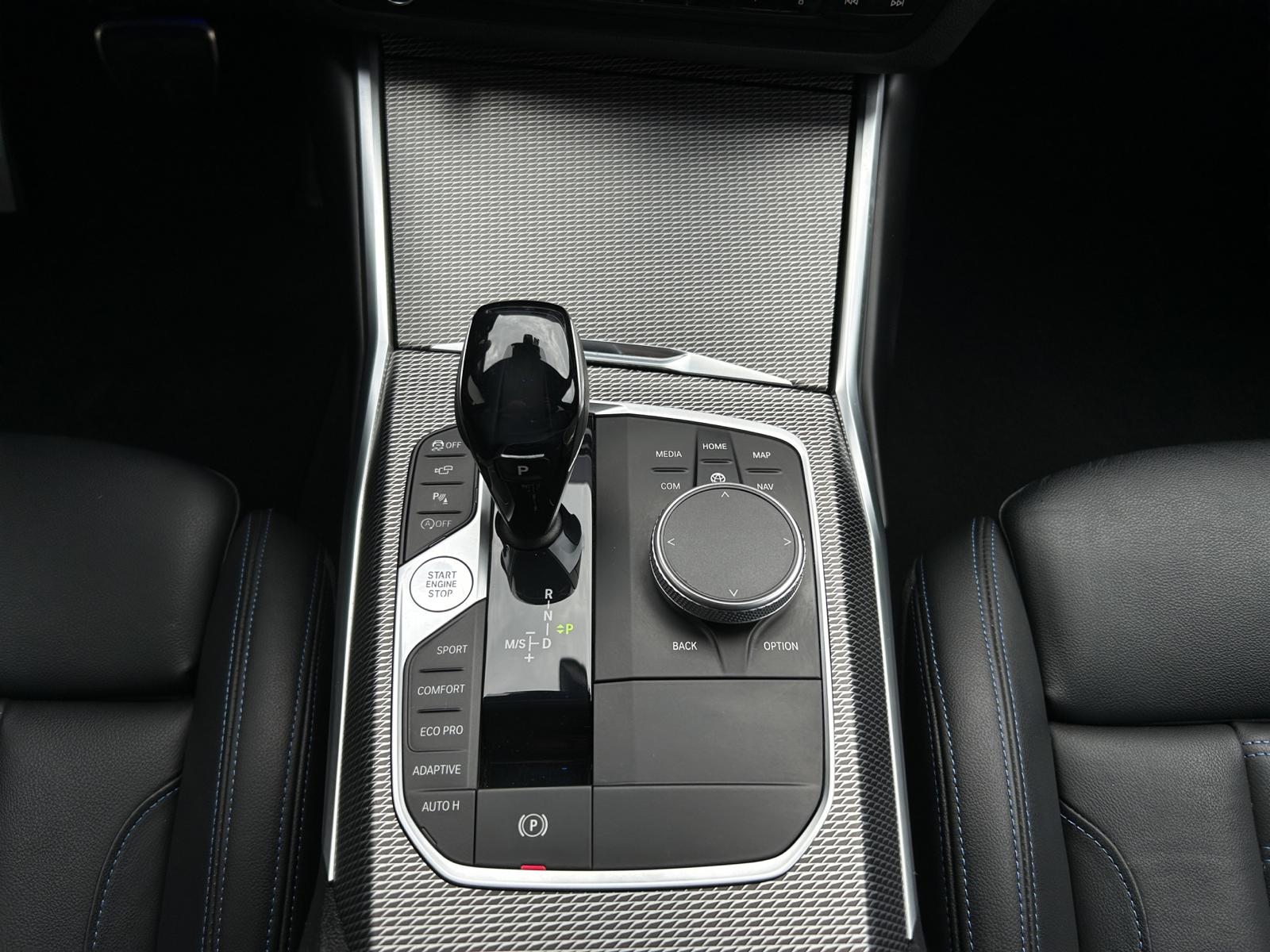 BMW M340i xDriveTouring Steptronic M Sport-image-17