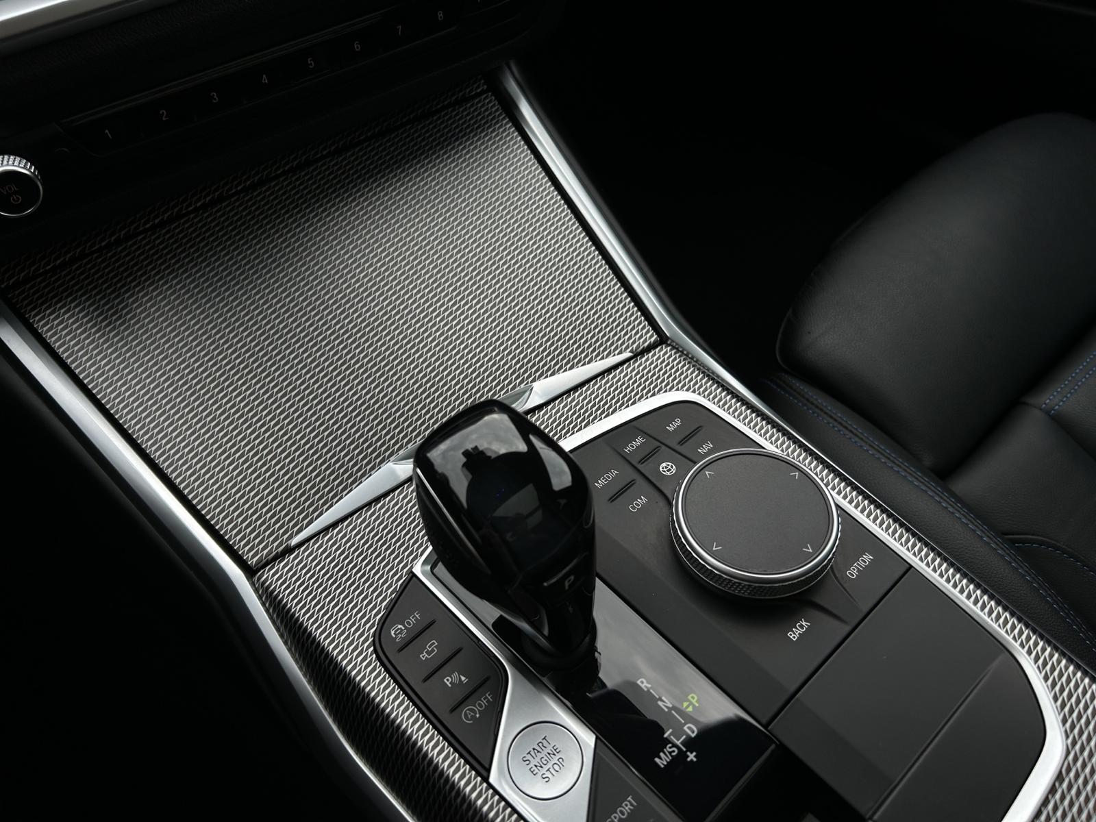 BMW M340i xDriveTouring Steptronic M Sport-image-25