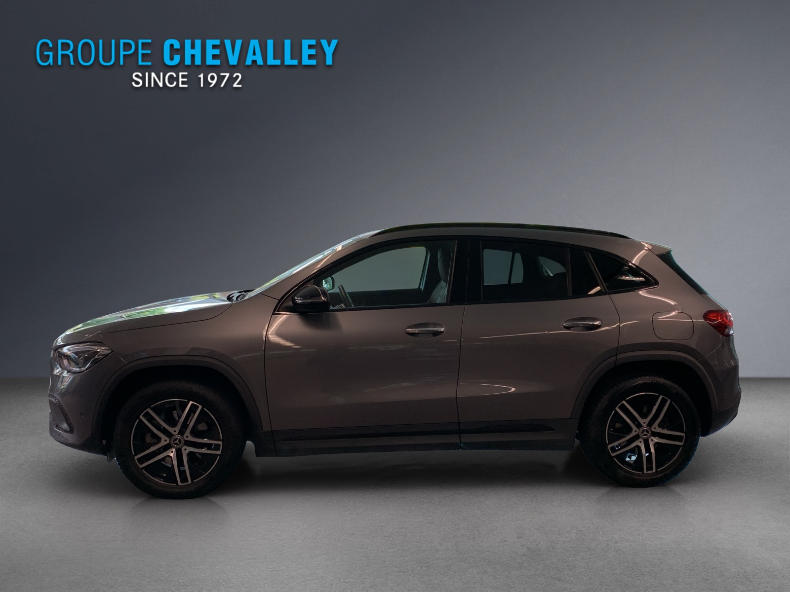 MERCEDES-BENZ GLA 250 Progressive4Matic-showroom-element-3