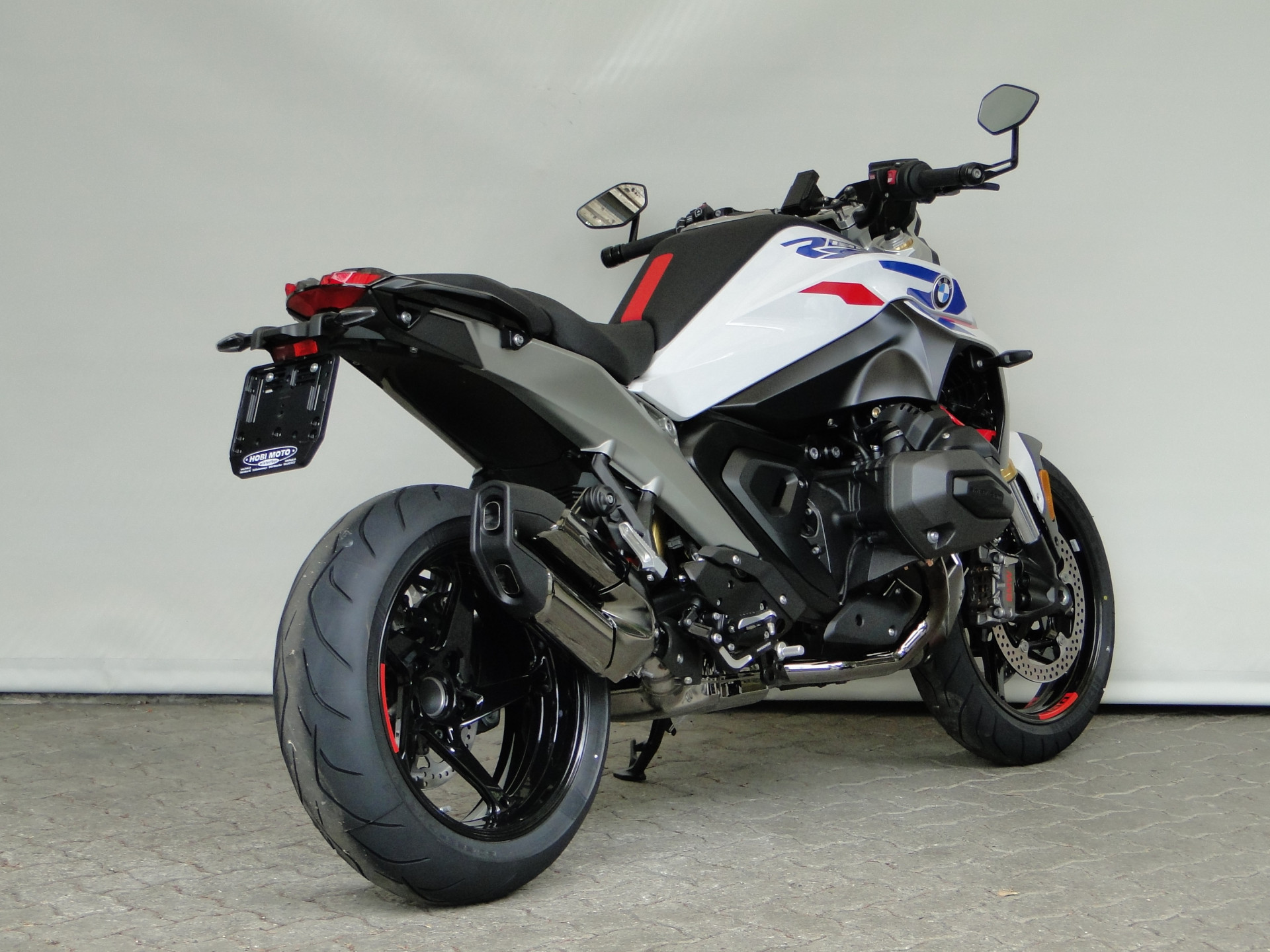BMW R 1300 R Performance ASA, BOXER BONUS CHF 1'500.- & 2.9% LEASING-image-3