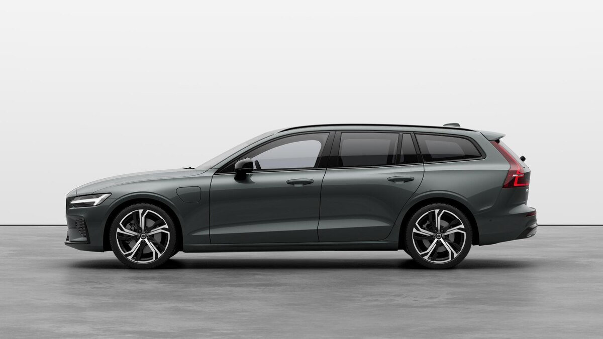 VOLVO V60 2.0 T6 TE Ultra Dark eAWD-showroom-element-2