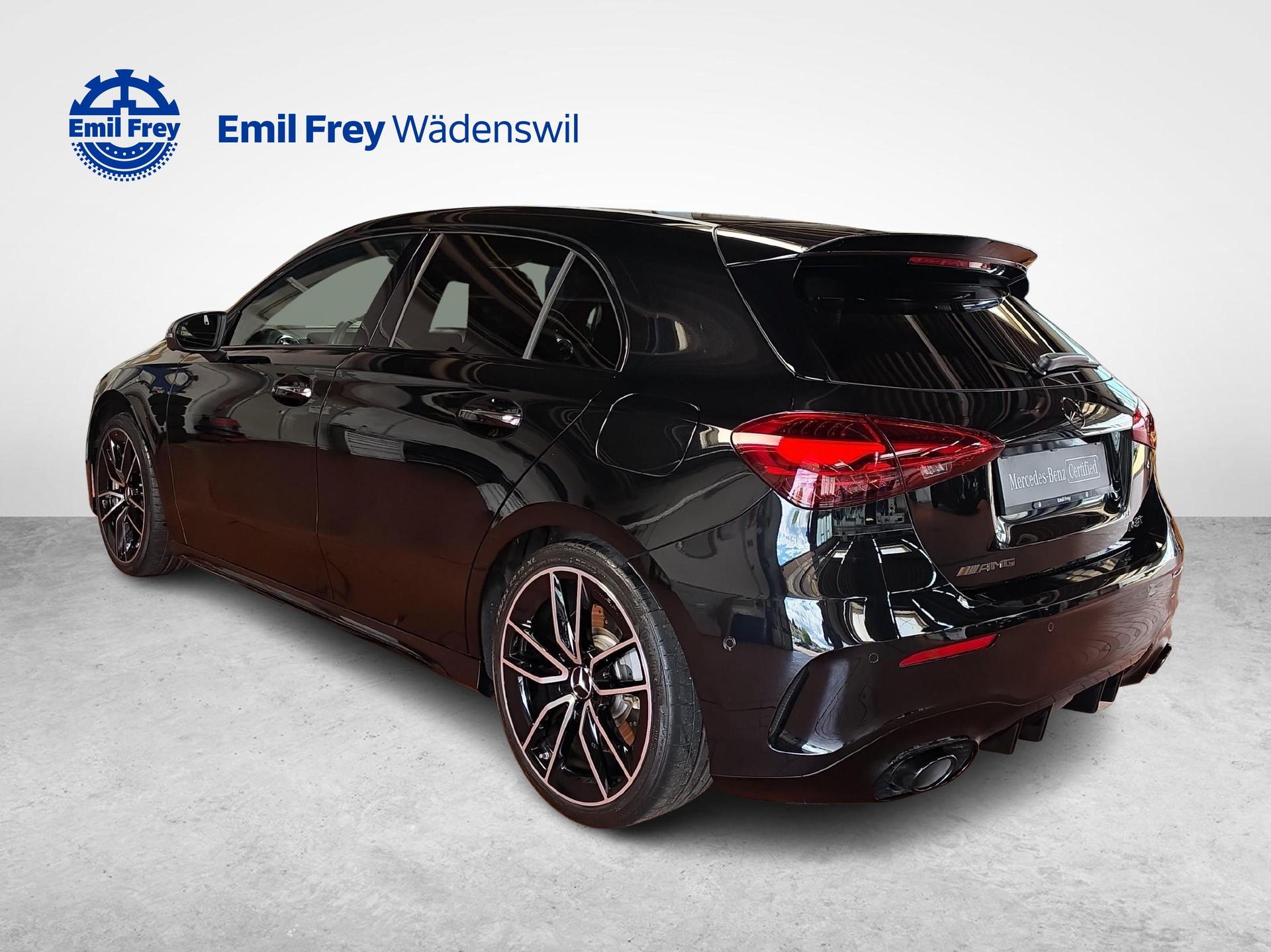 MERCEDES-BENZ A 35 AMG 4MATIC-showroom-element-2