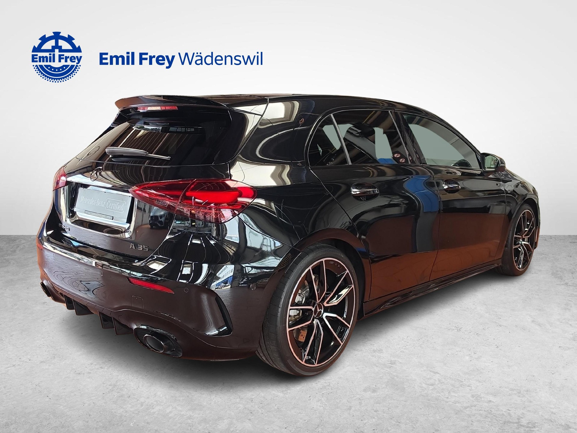 MERCEDES-BENZ A 35 AMG 4MATIC-showroom-element-3