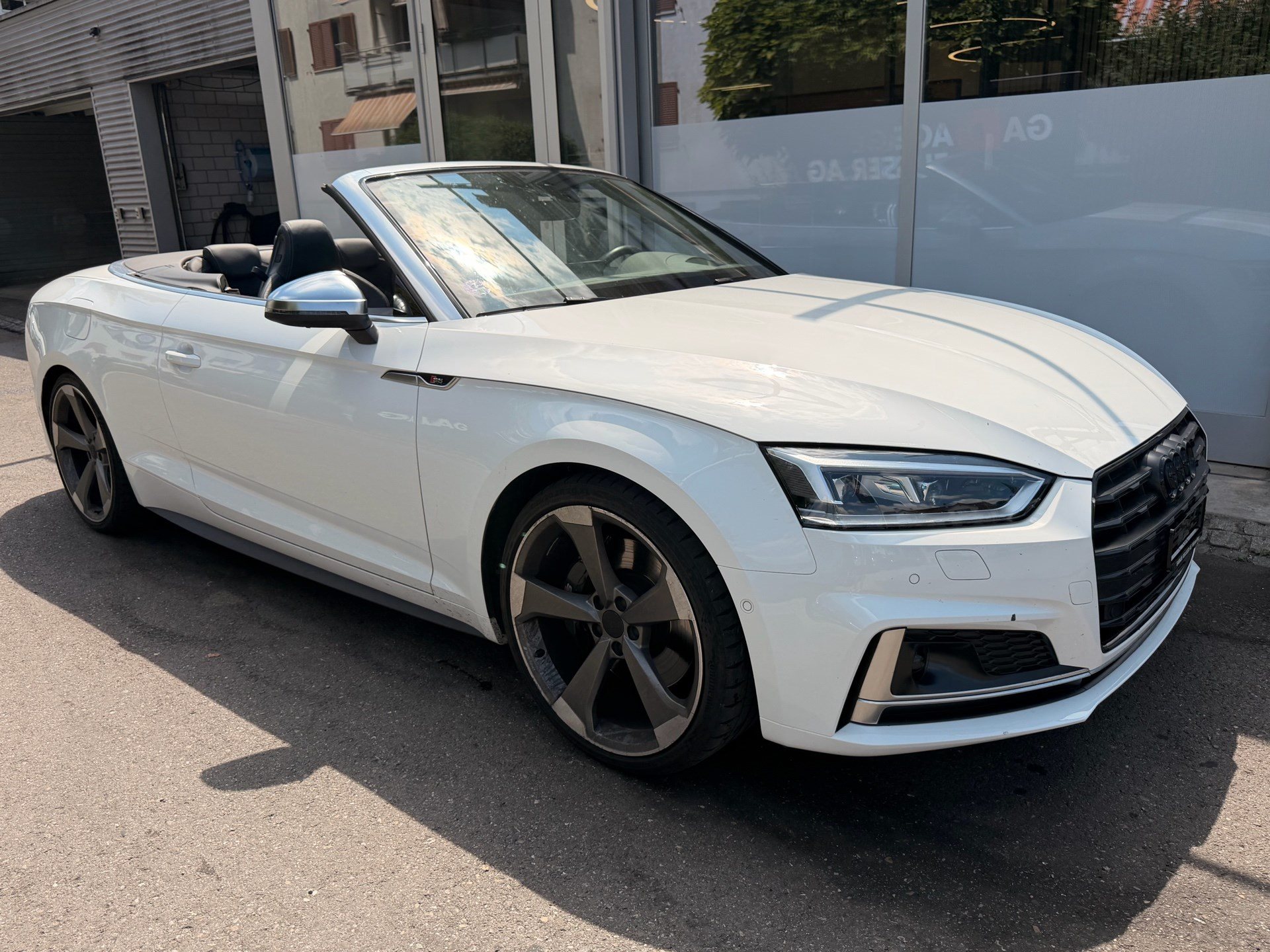 AUDI S5 Cabriolet 3.0 TFSI quattro *** TOPAUSSTATTUNG & WINTERRÄDER ***-showroom-element-2