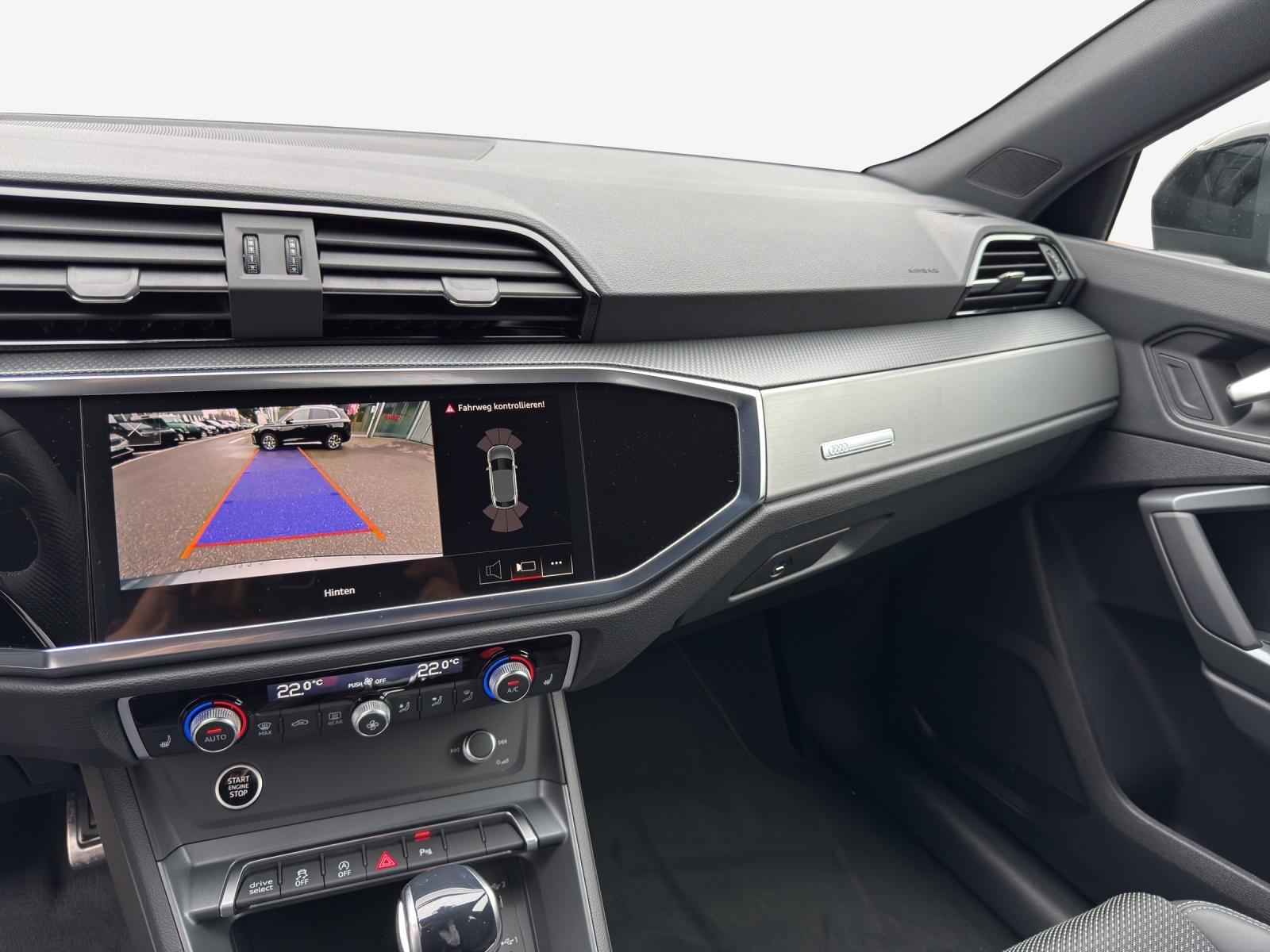 AUDI Q3 Sportback 35 TFSI S line Attraction S-tronic-image-10