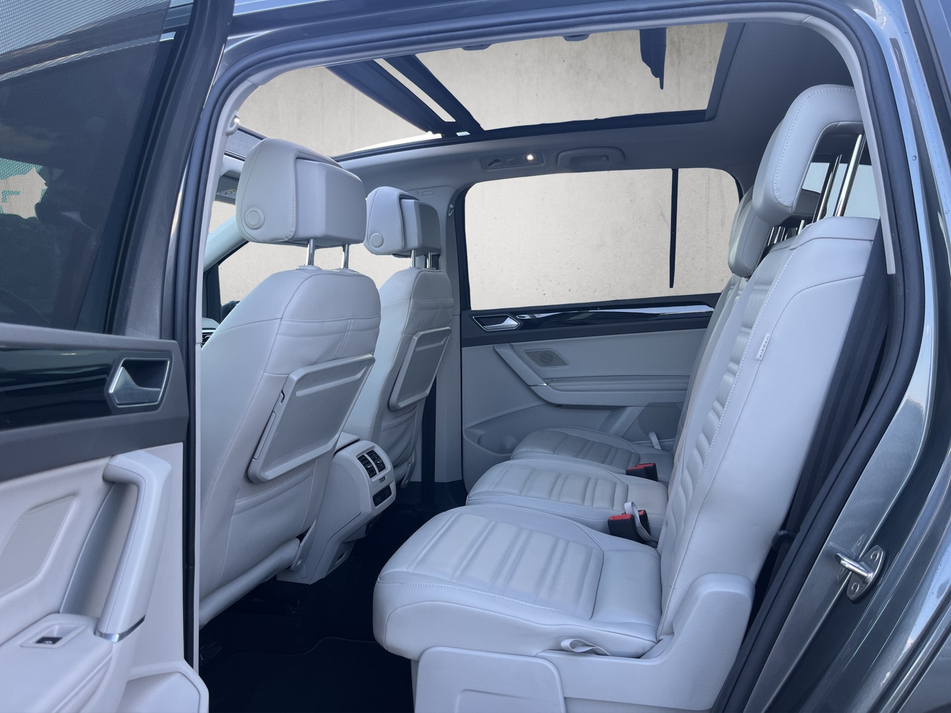 VW Touran 1.4 TSI BlueMotion Technology Highline-image-10
