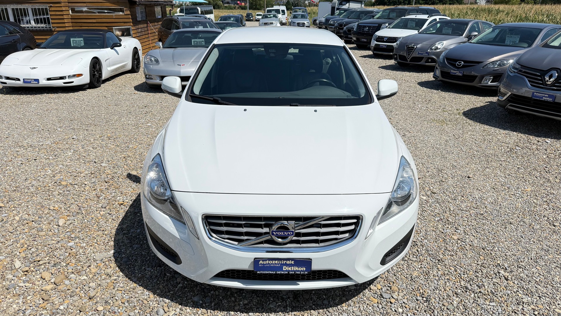 VOLVO V60 T4 Kinetic Powershift-image-12