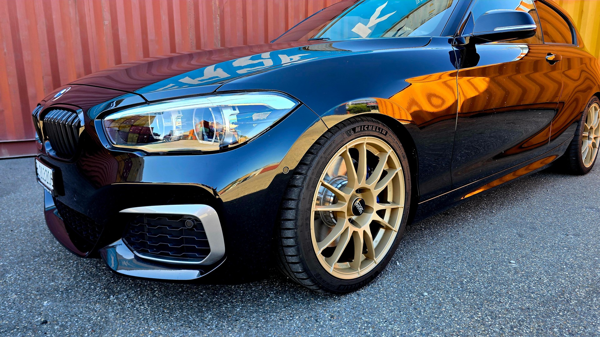 BMW M140i xDrive-image-1