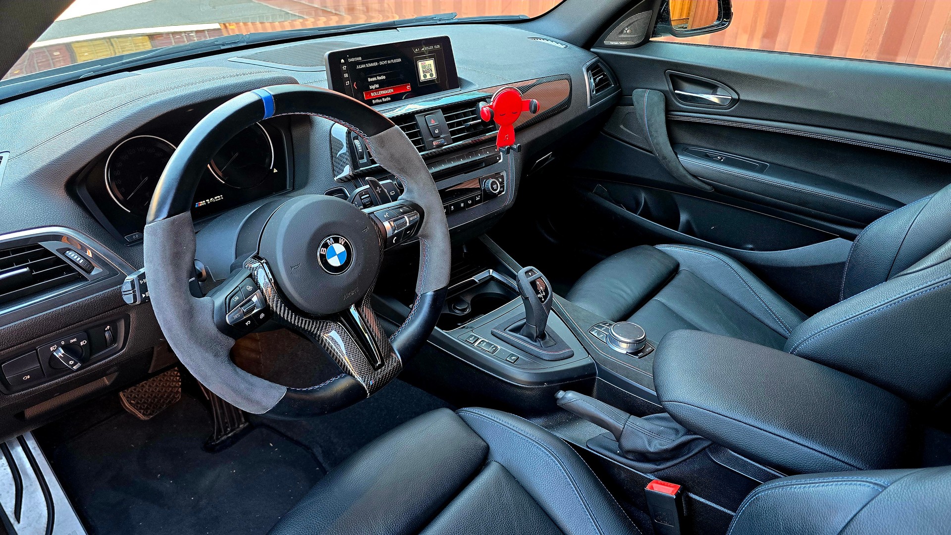 BMW M140i xDrive-image-5