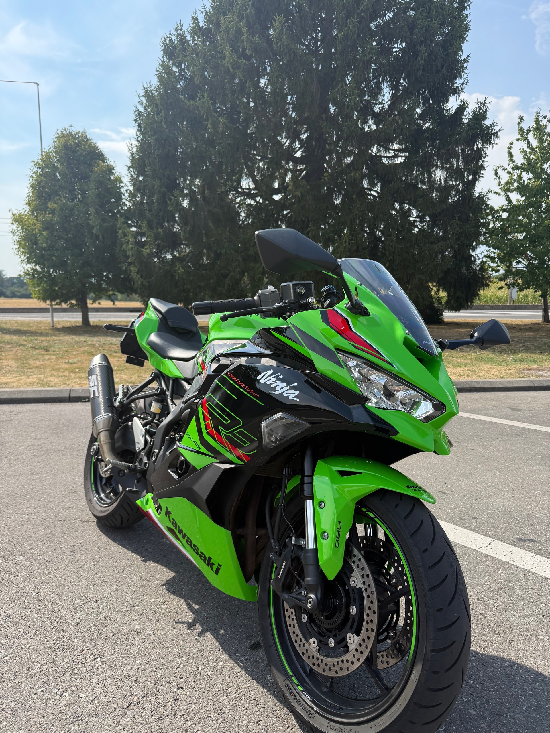 KAWASAKI Ninja ZX-4RR-image-3
