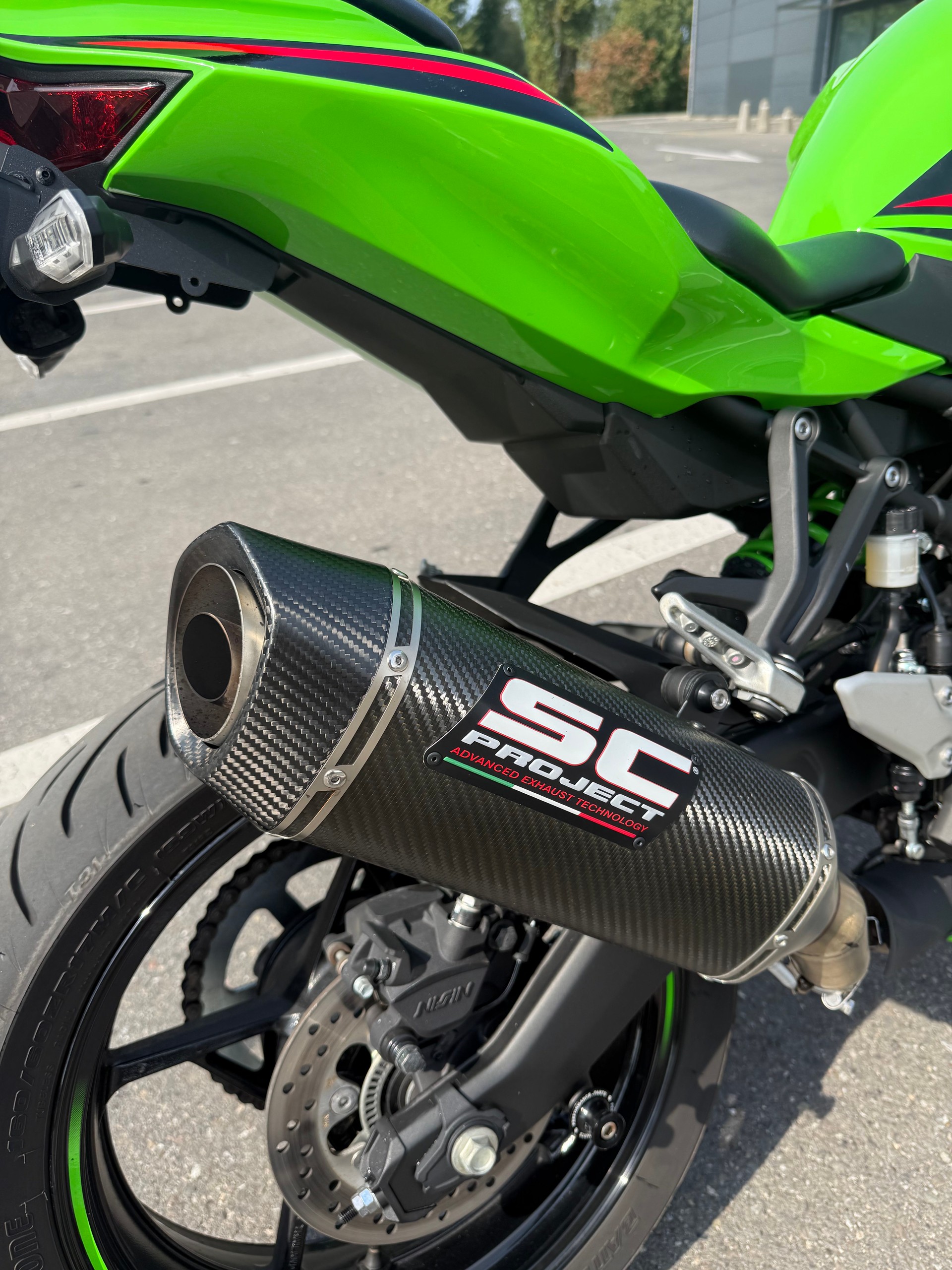 KAWASAKI Ninja ZX-4RR-image-2