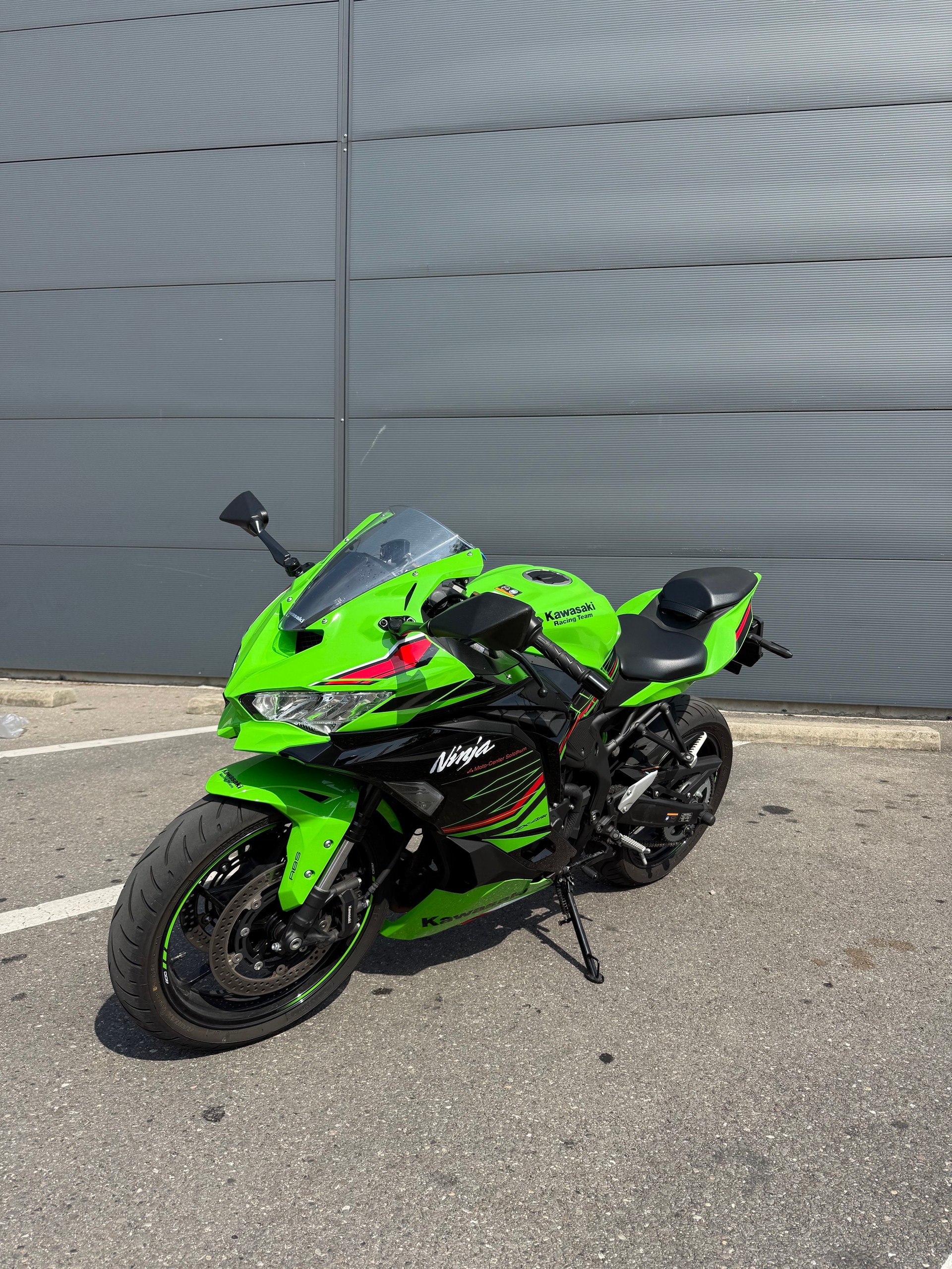 KAWASAKI Ninja ZX-4RR-image-6