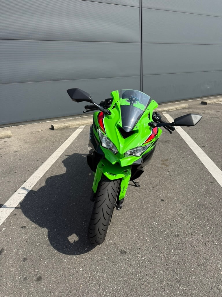 KAWASAKI Ninja ZX-4RR-image-5