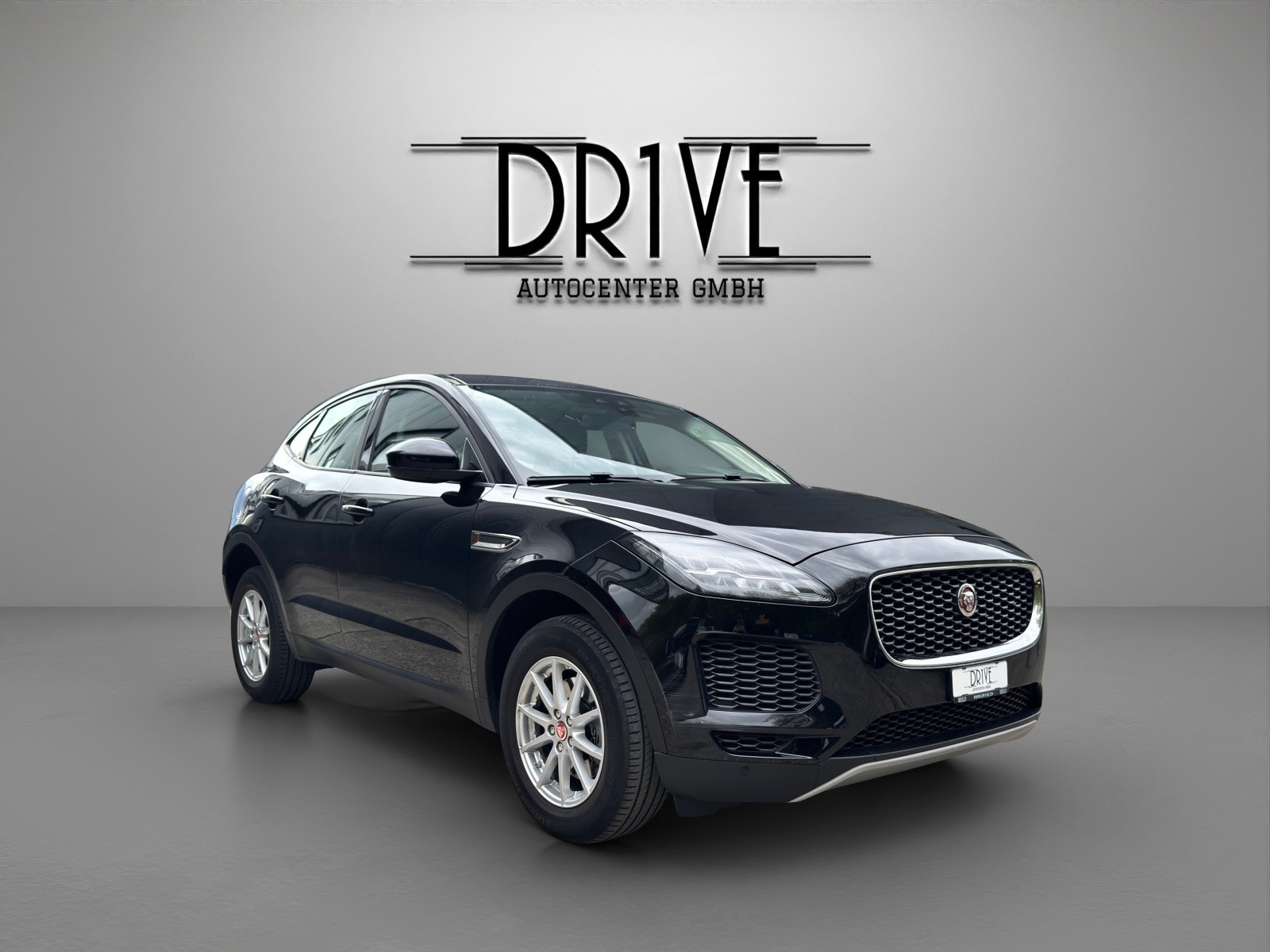 JAGUAR E-Pace P200 R-Dynamic AWD Automatik-showroom-element-2