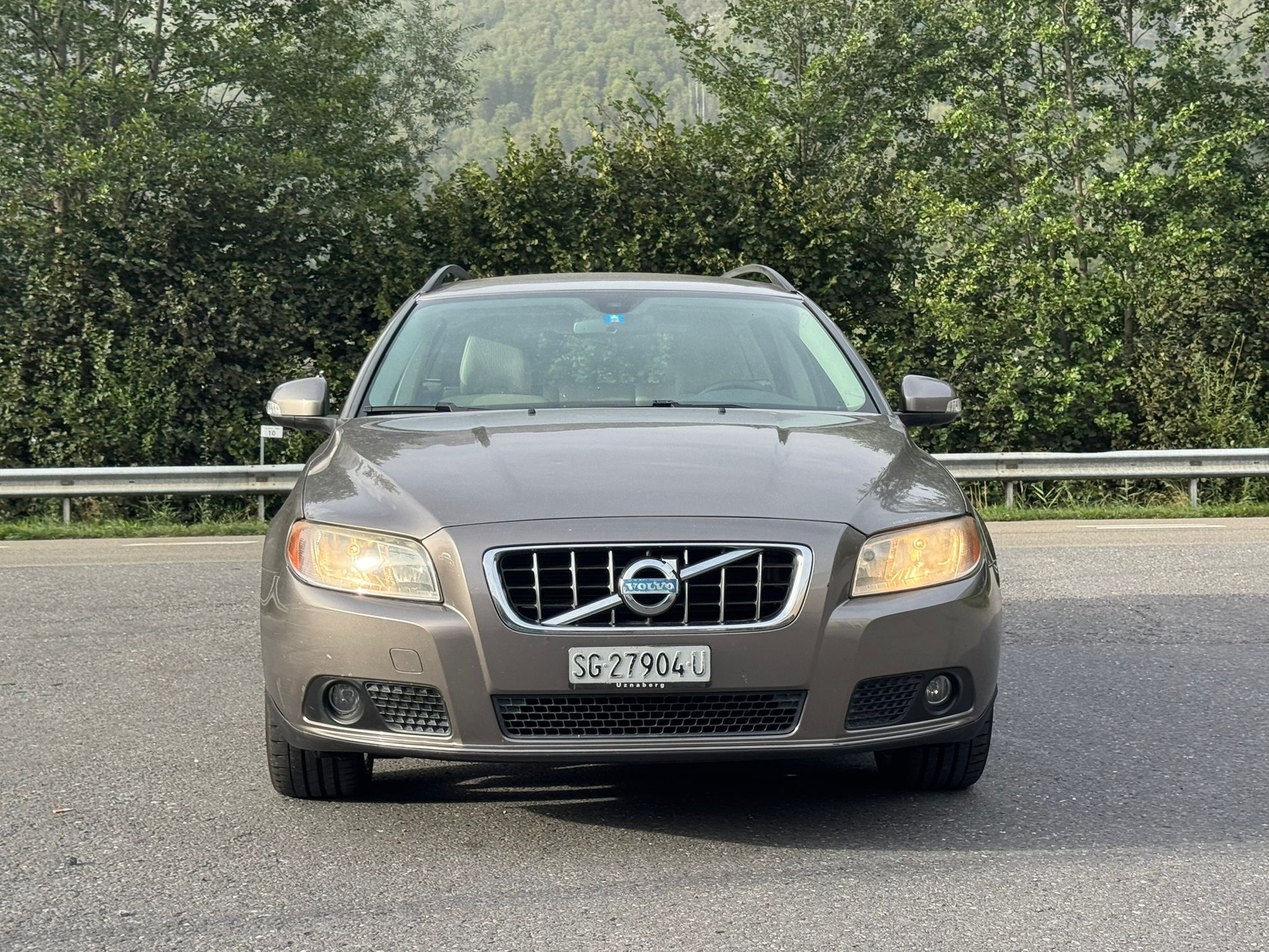 VOLVO V70 2.0