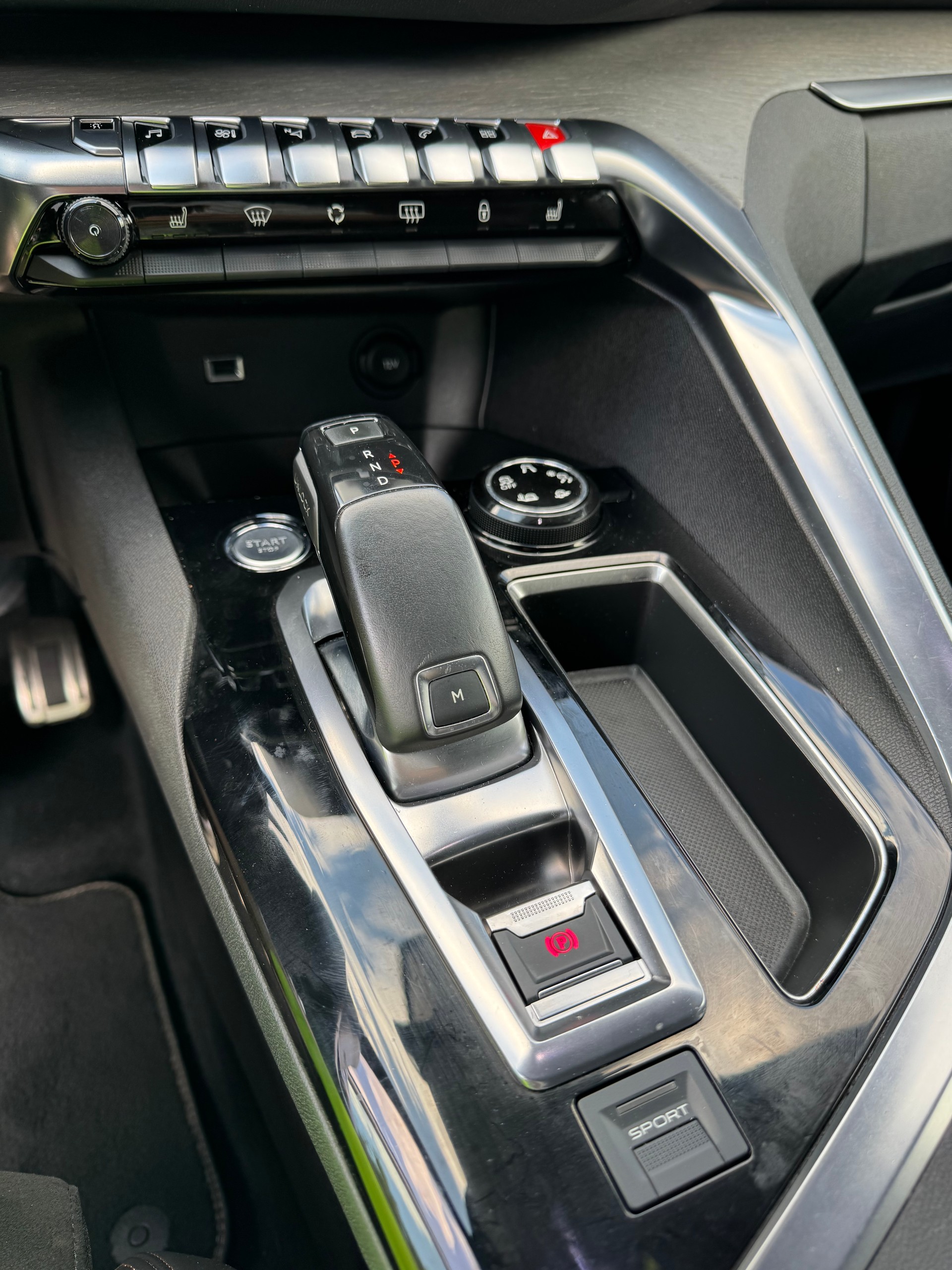 PEUGEOT 5008 2.0 BlueHDi GT EAT-image-13