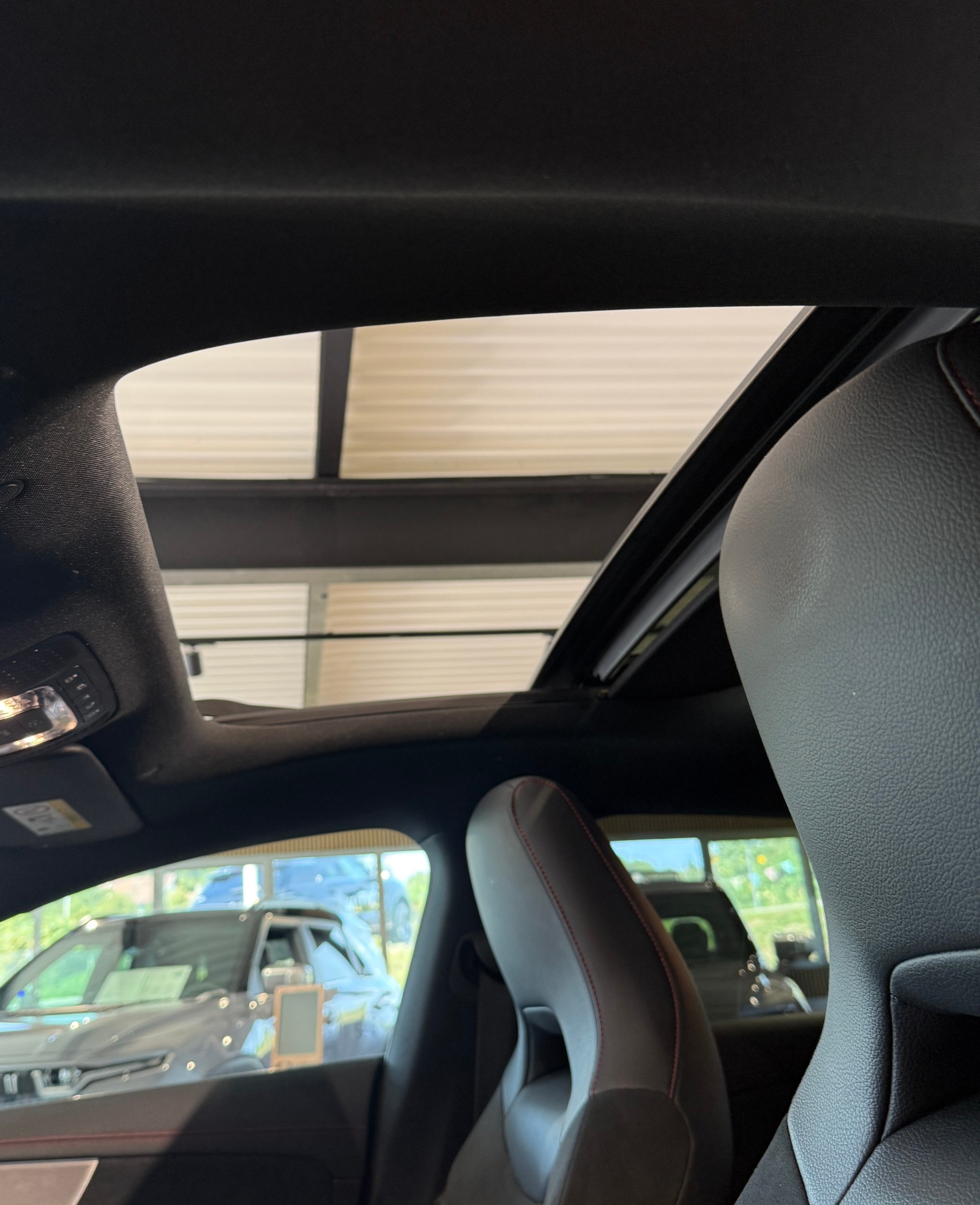 MERCEDES-BENZ CLA Shooting Brake 200 AMG Line 7G-DCT-image-18