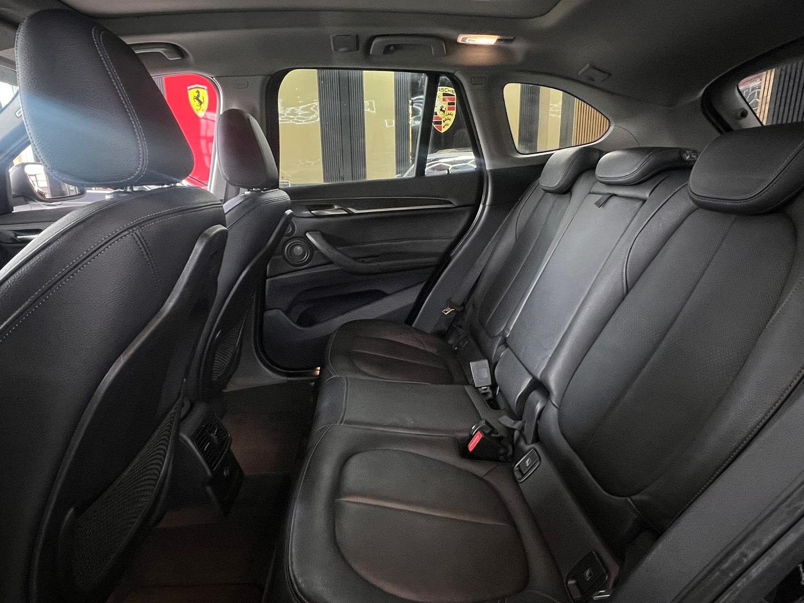 BMW X1 xDrive 25d xLine Steptronic-image-14