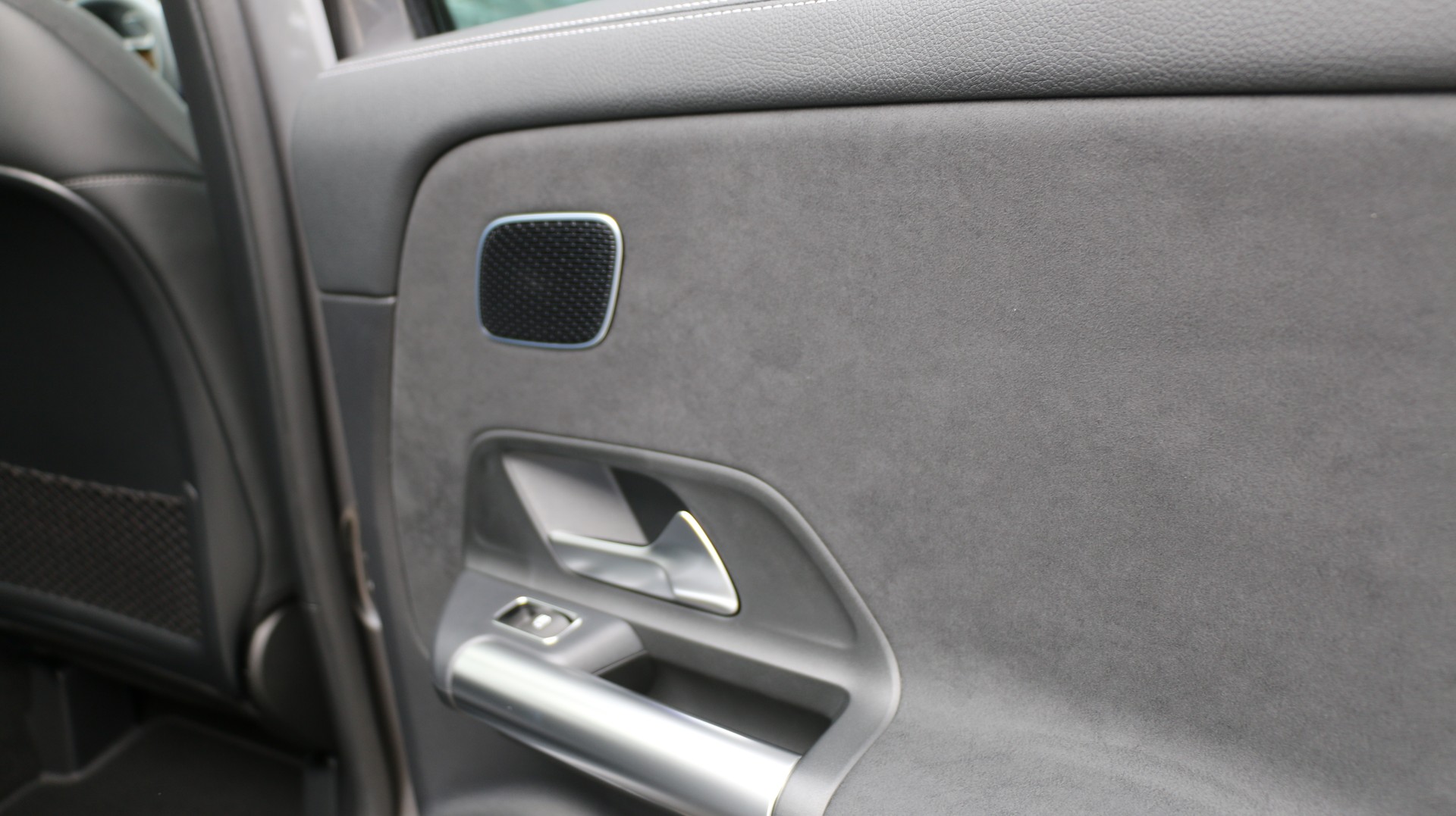 MERCEDES-BENZ GLA 250 4MATIC Swiss Star-image-11
