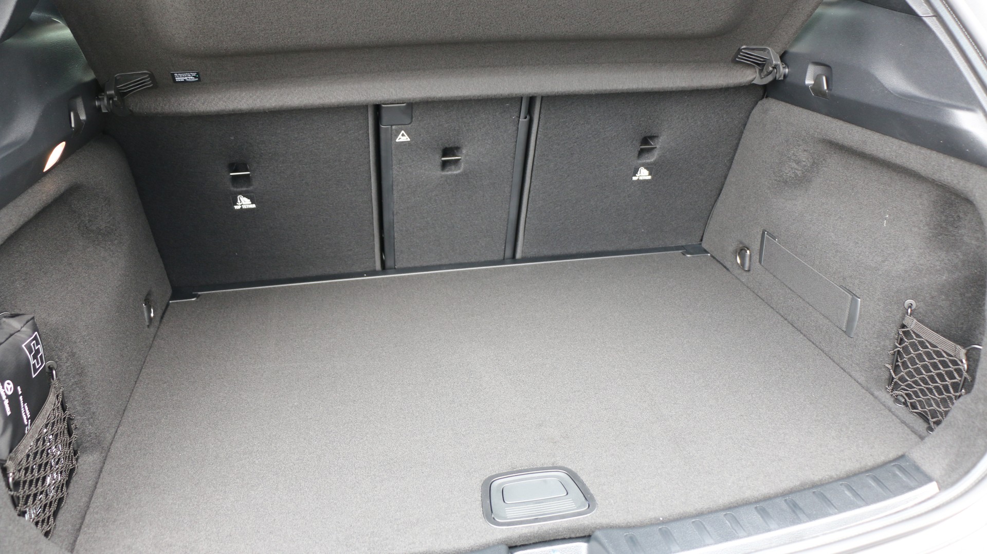 MERCEDES-BENZ GLA 250 4MATIC Swiss Star-image-12