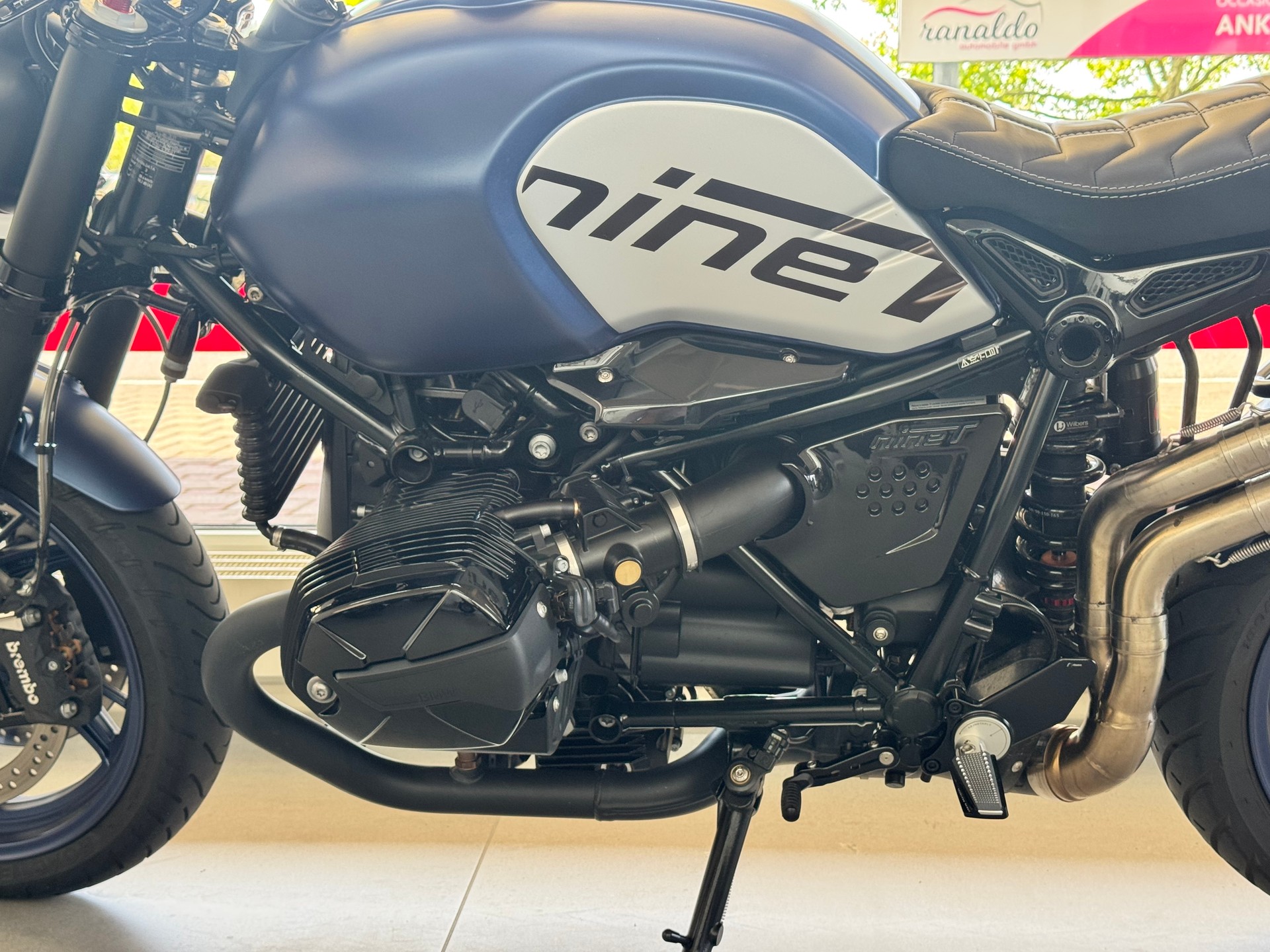 BMW R nineT mit Top Umbau+Spez.Lackierung+Sportauspuff+Spez.Blinker+Wilbers Fahrwerk+Rizoma Spiegel+Gabel eloxiert+-image-3