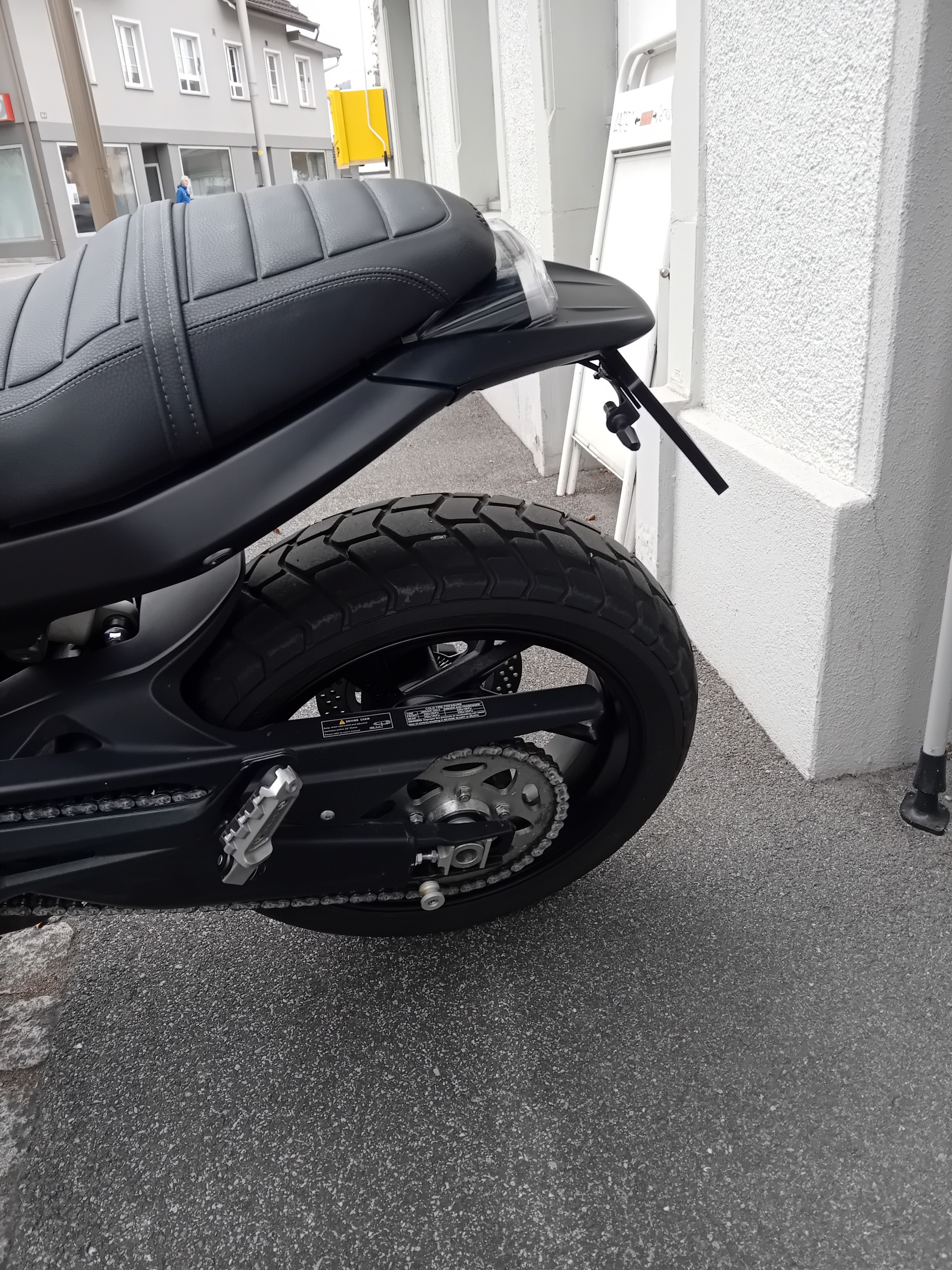 BENELLI Leoncino 800-image-2