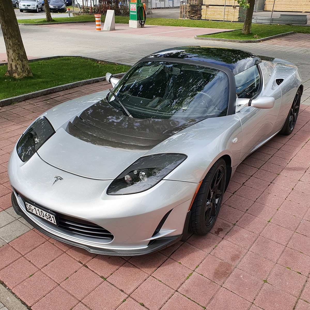 TESLA Roadster Sport-image-12