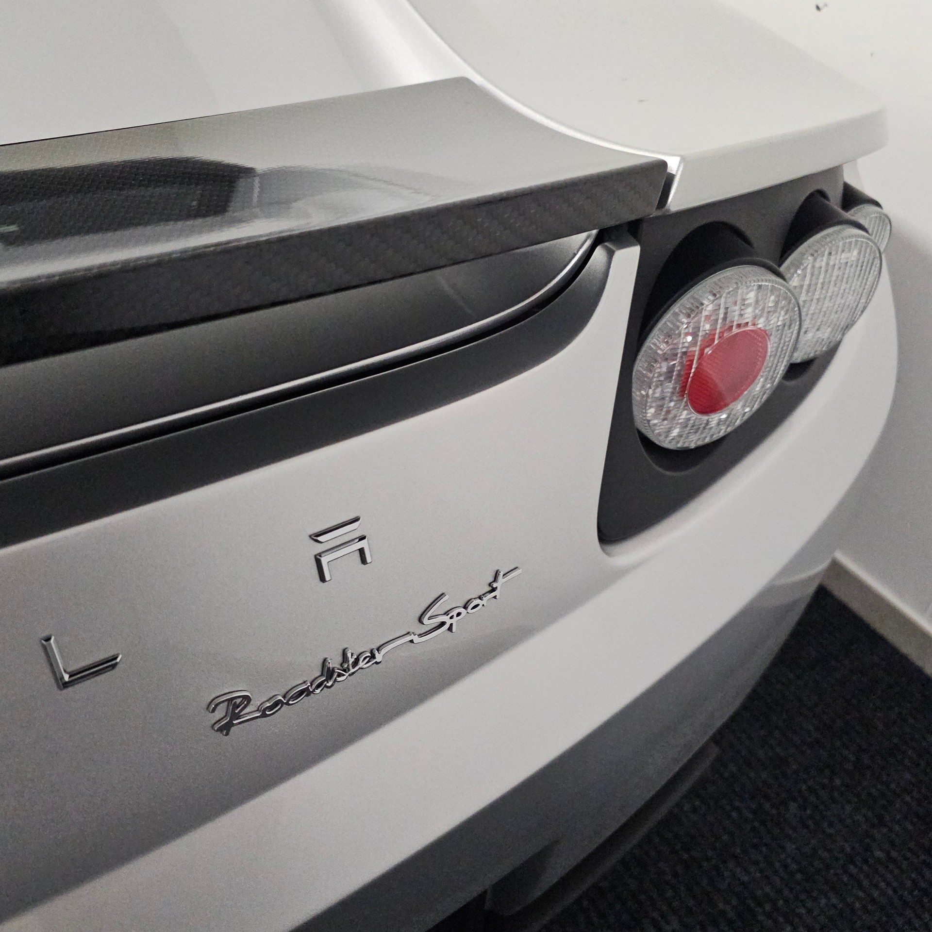 TESLA Roadster Sport-image-10