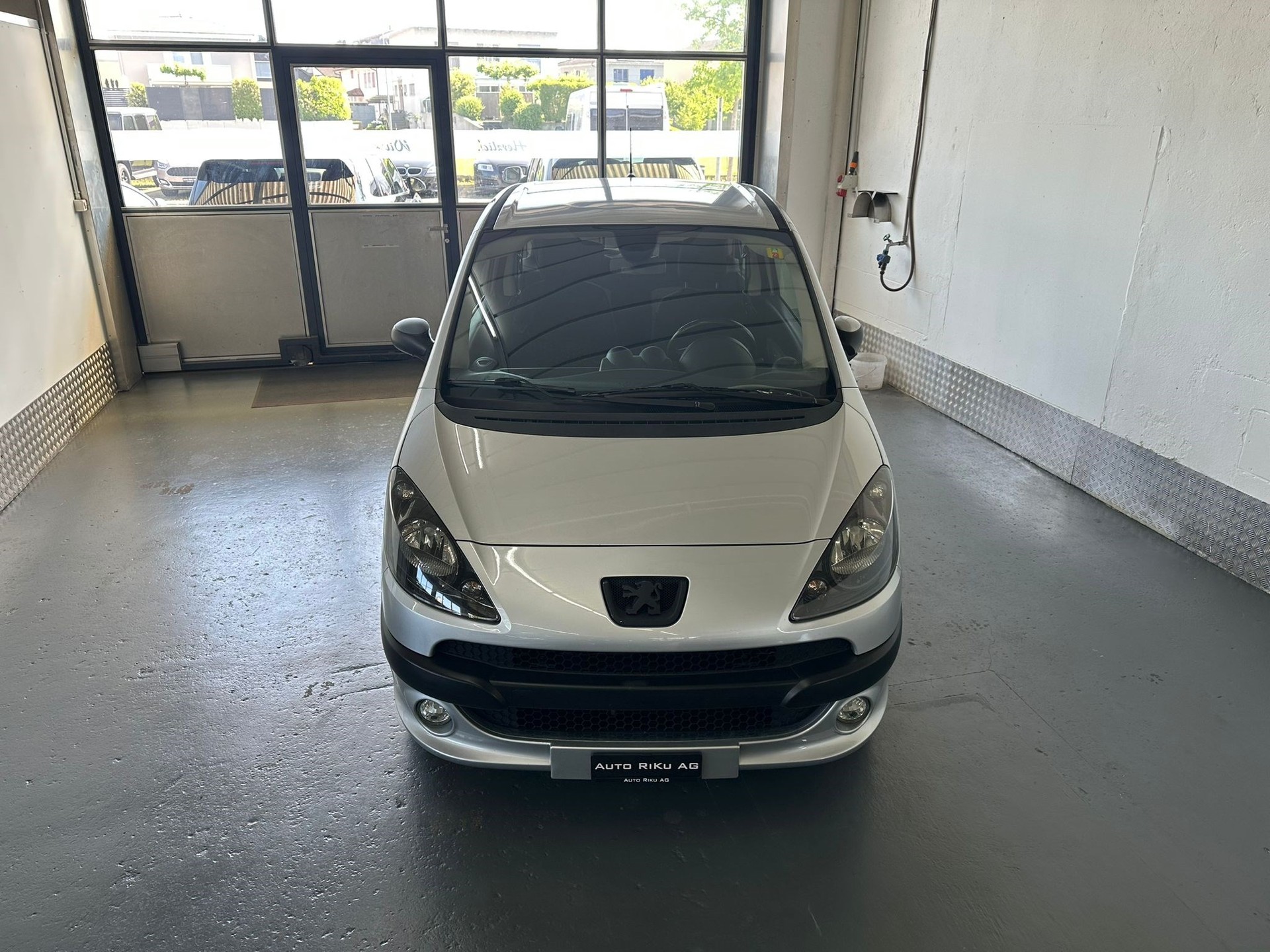 PEUGEOT 1007 1.6 Edition-showroom-element-2