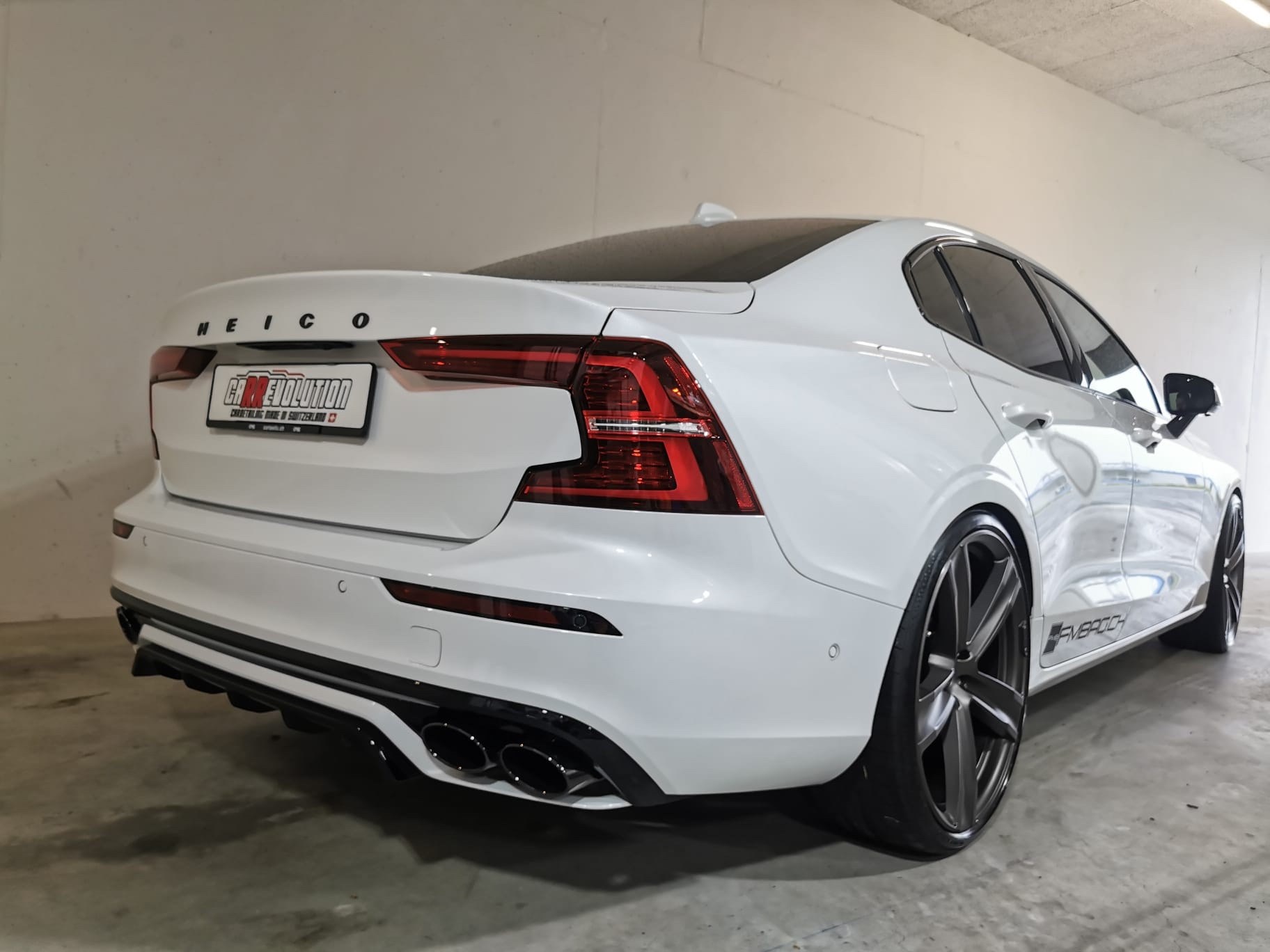 VOLVO S60 B5 AWD Benzin Mild Hybrid R-Design Geartronic-image-3