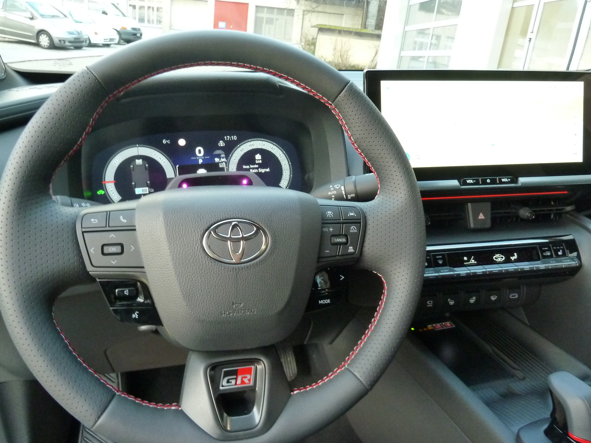 TOYOTA C-HR 2.0 HSD CVT GR Sport 4WD-image-20