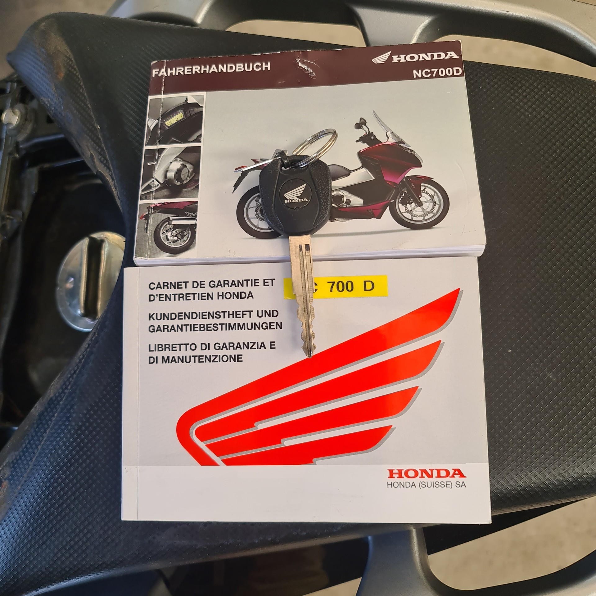 HONDA NC 700 D Integra ABS-image-11